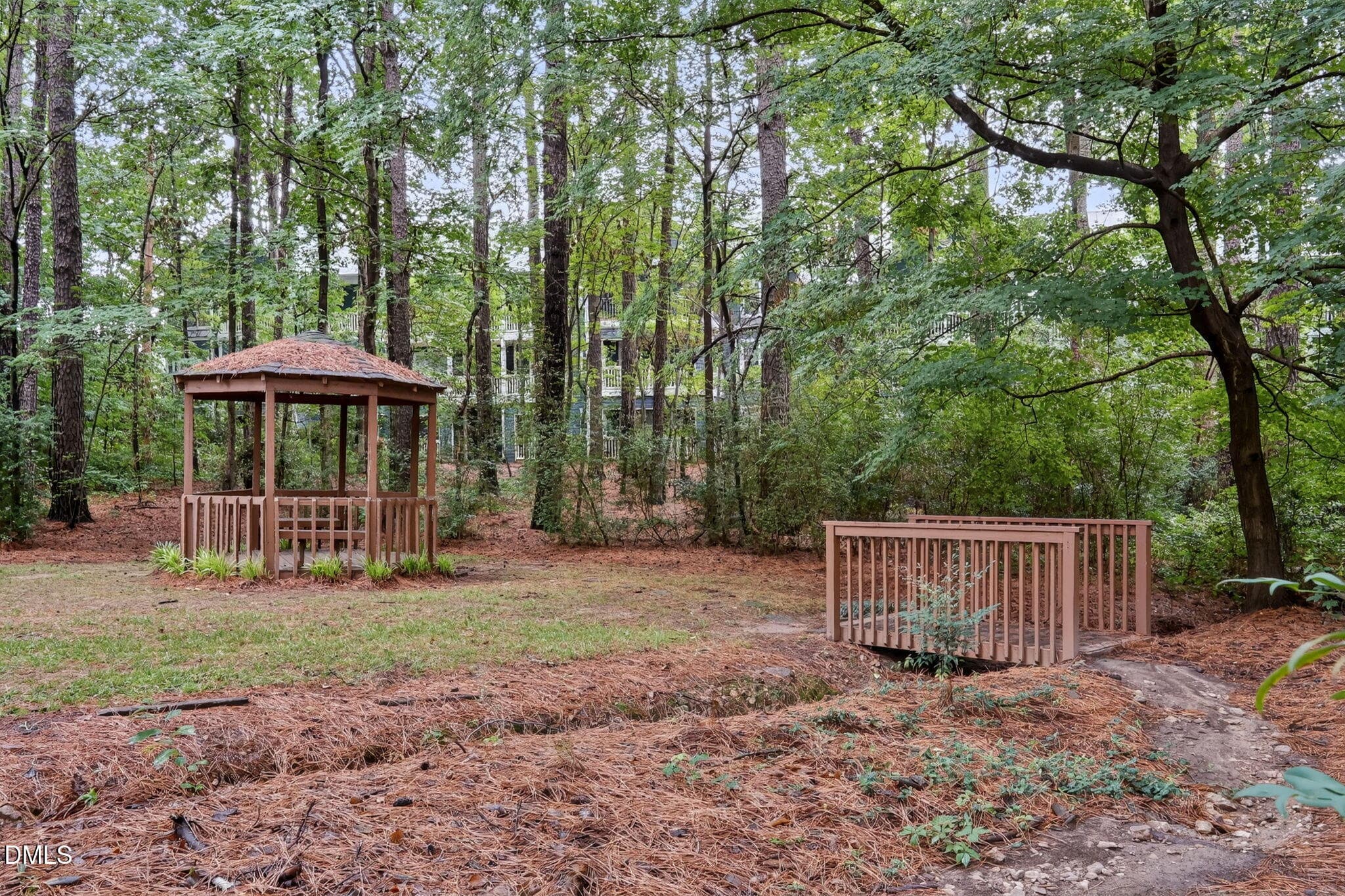 38-web-or-mls-3425-mill-run-barry-hester - 3425 Mill Run, Raleigh, NC 27612, Raleigh