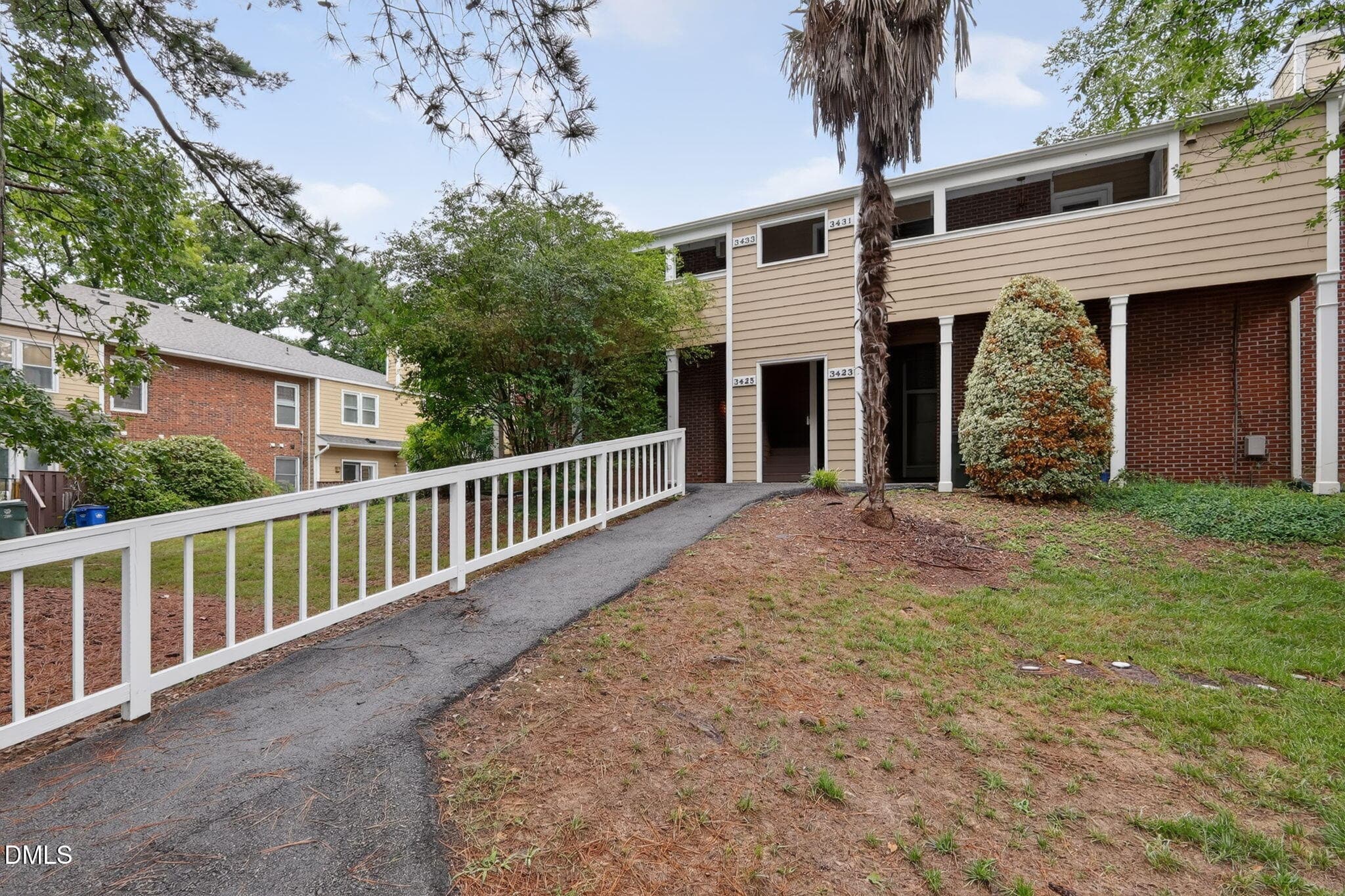 39-web-or-mls-3425-mill-run-barry-hester - 3425 Mill Run, Raleigh, NC 27612, Raleigh