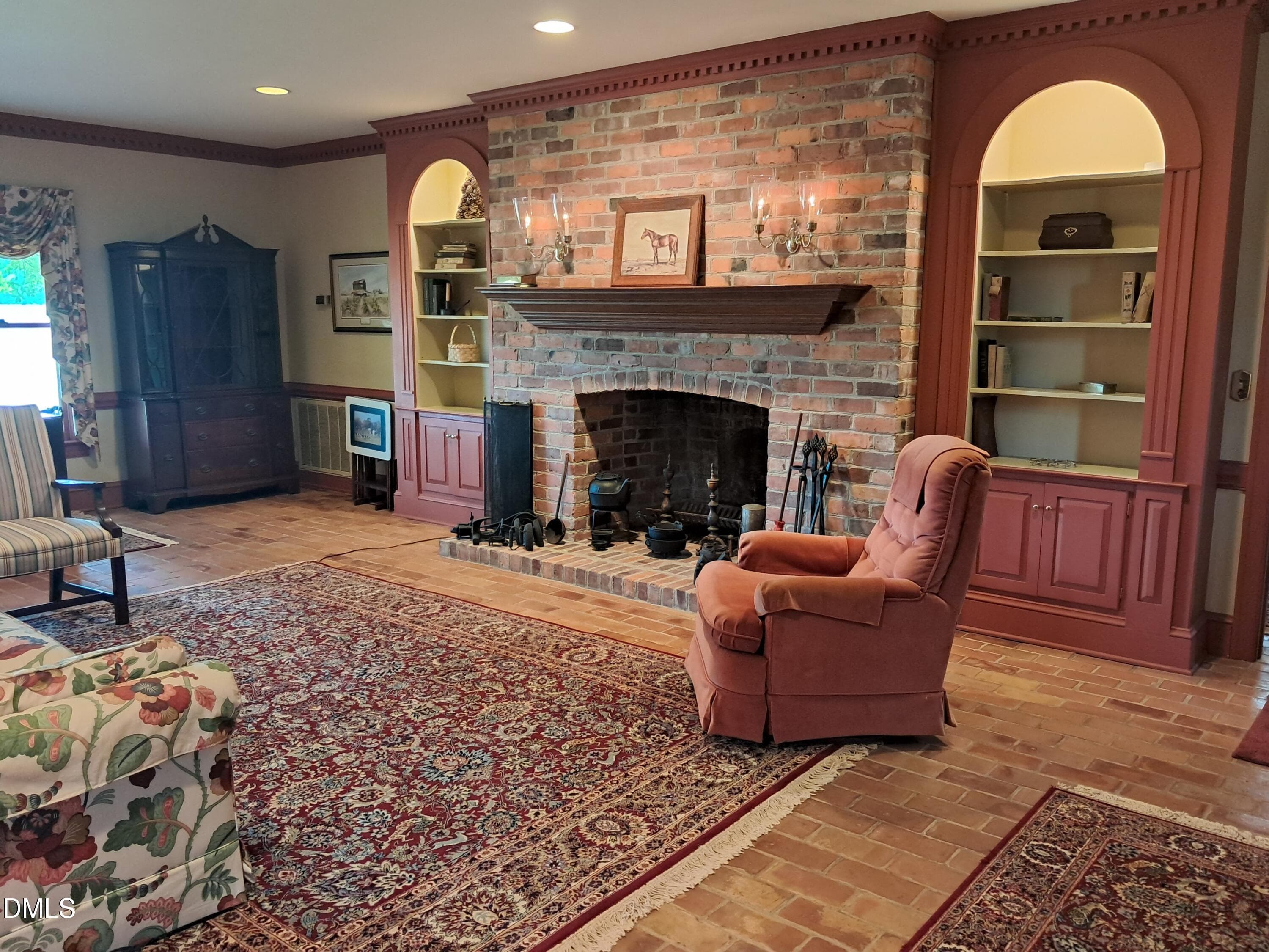 Guest_family room_1_20260716 - 316 First Street, Hookerton, NC 28538