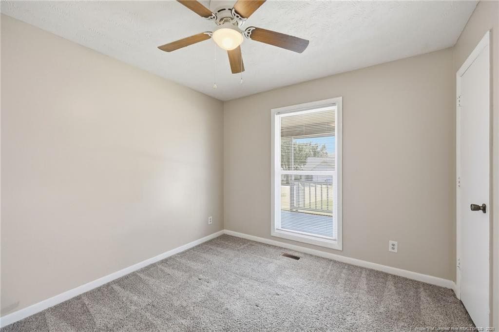 Photo 18 - 6866 Kingsgate Drive, Fayetteville, NC 28314, Fayetteville