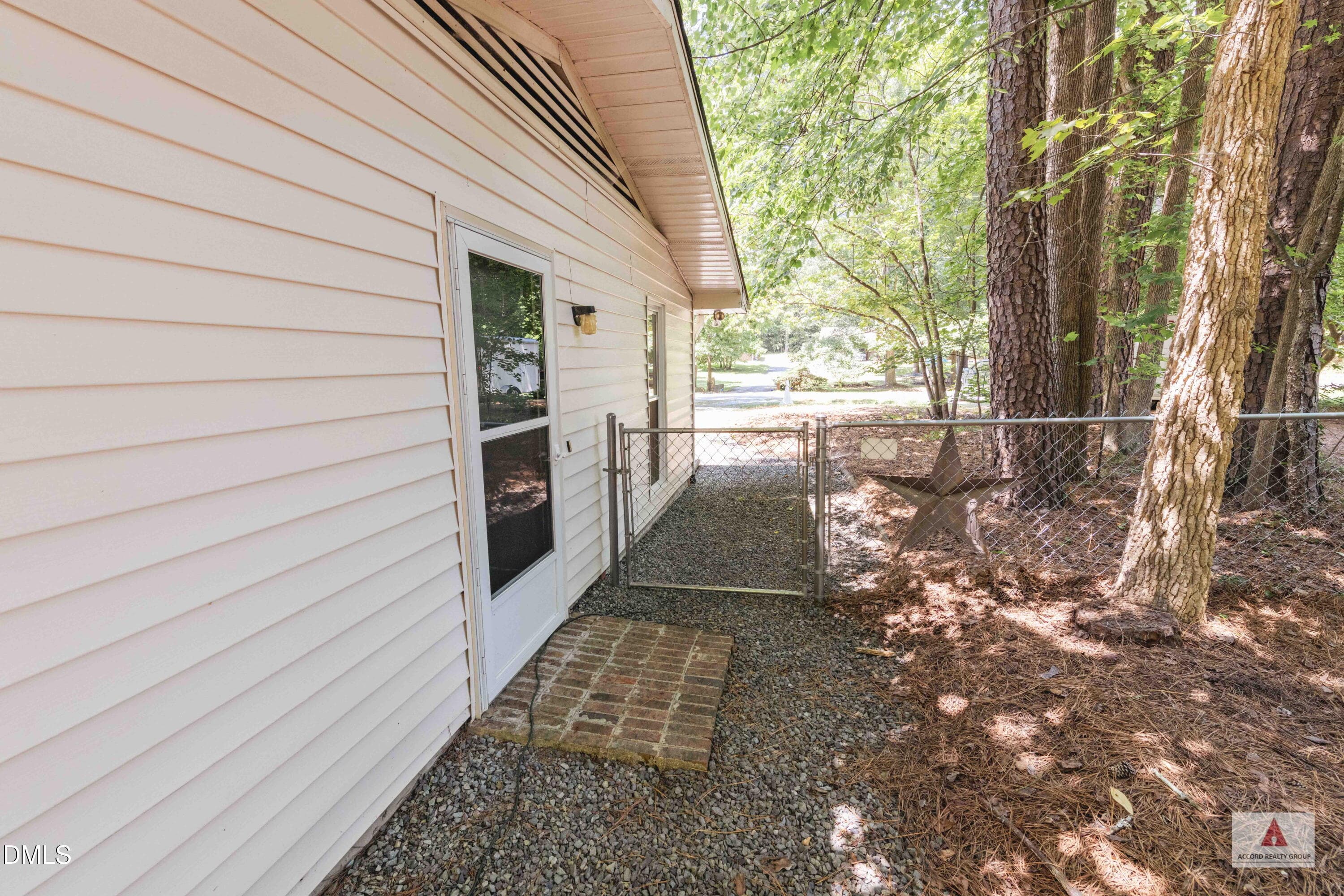4 ww side exterior - 4 Winterberry Way, Chapel Hill, NC 27516, Chapel Hill