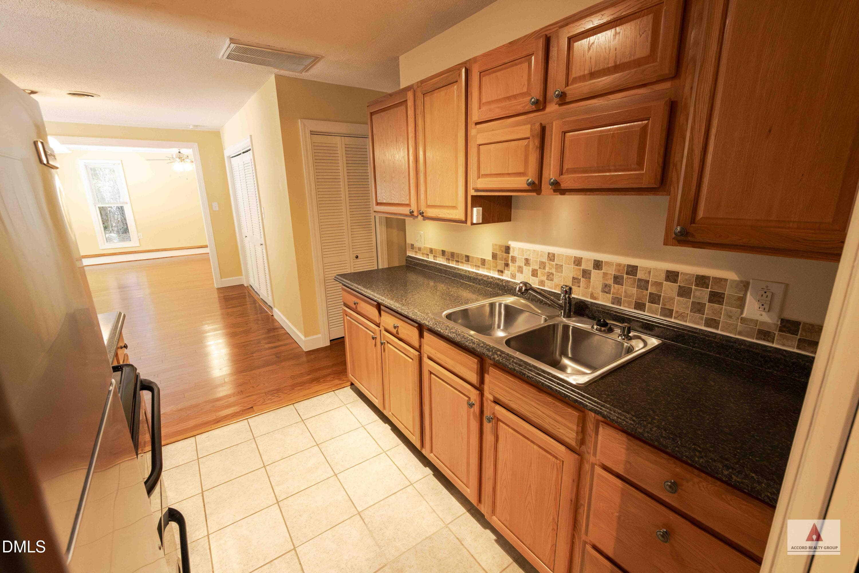 4 ww kitchen 4 - 4 Winterberry Way, Chapel Hill, NC 27516, Chapel Hill