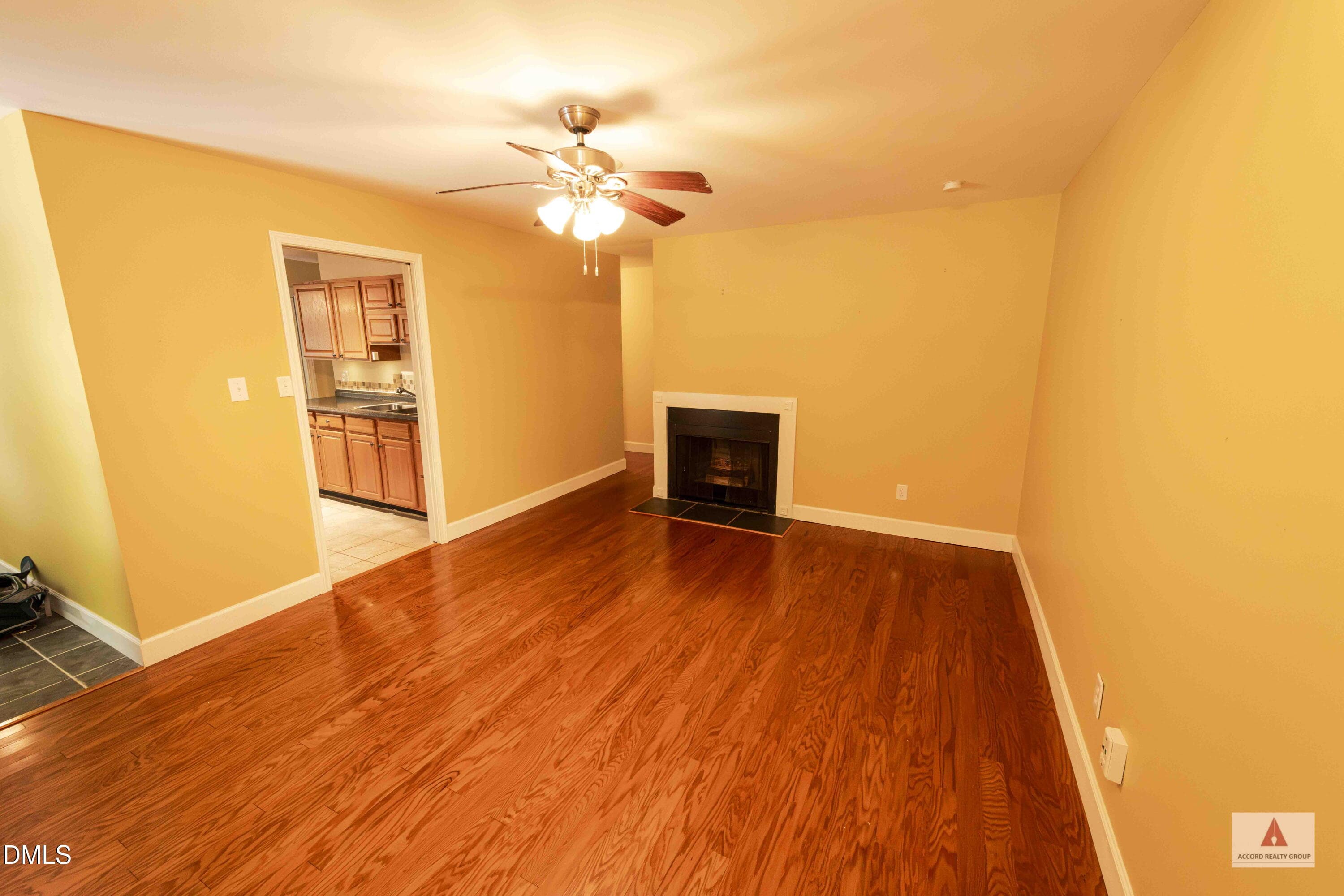 4 ww living rm 5 - 4 Winterberry Way, Chapel Hill, NC 27516, Chapel Hill
