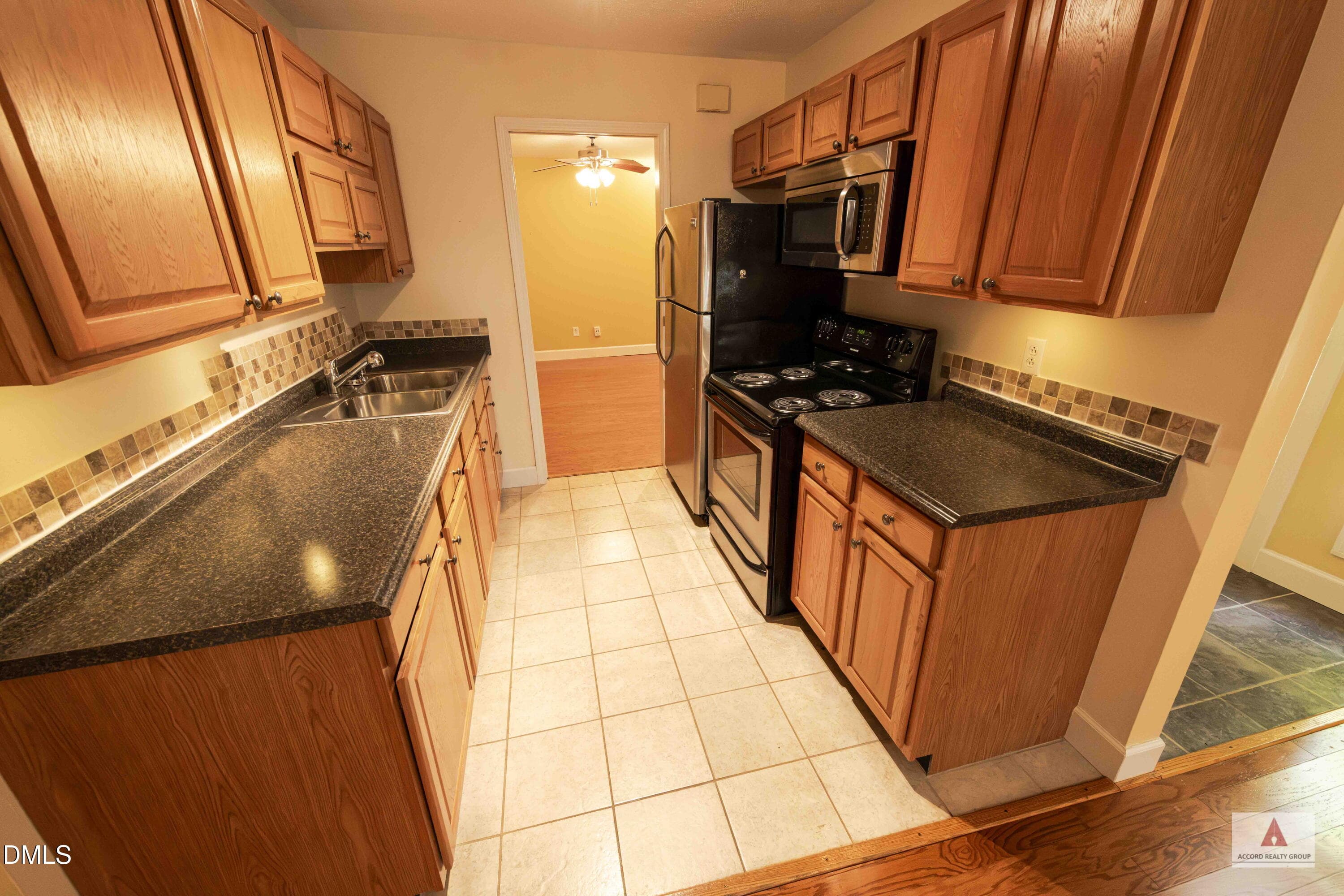 4 ww kitchen 2 - 4 Winterberry Way, Chapel Hill, NC 27516, Chapel Hill