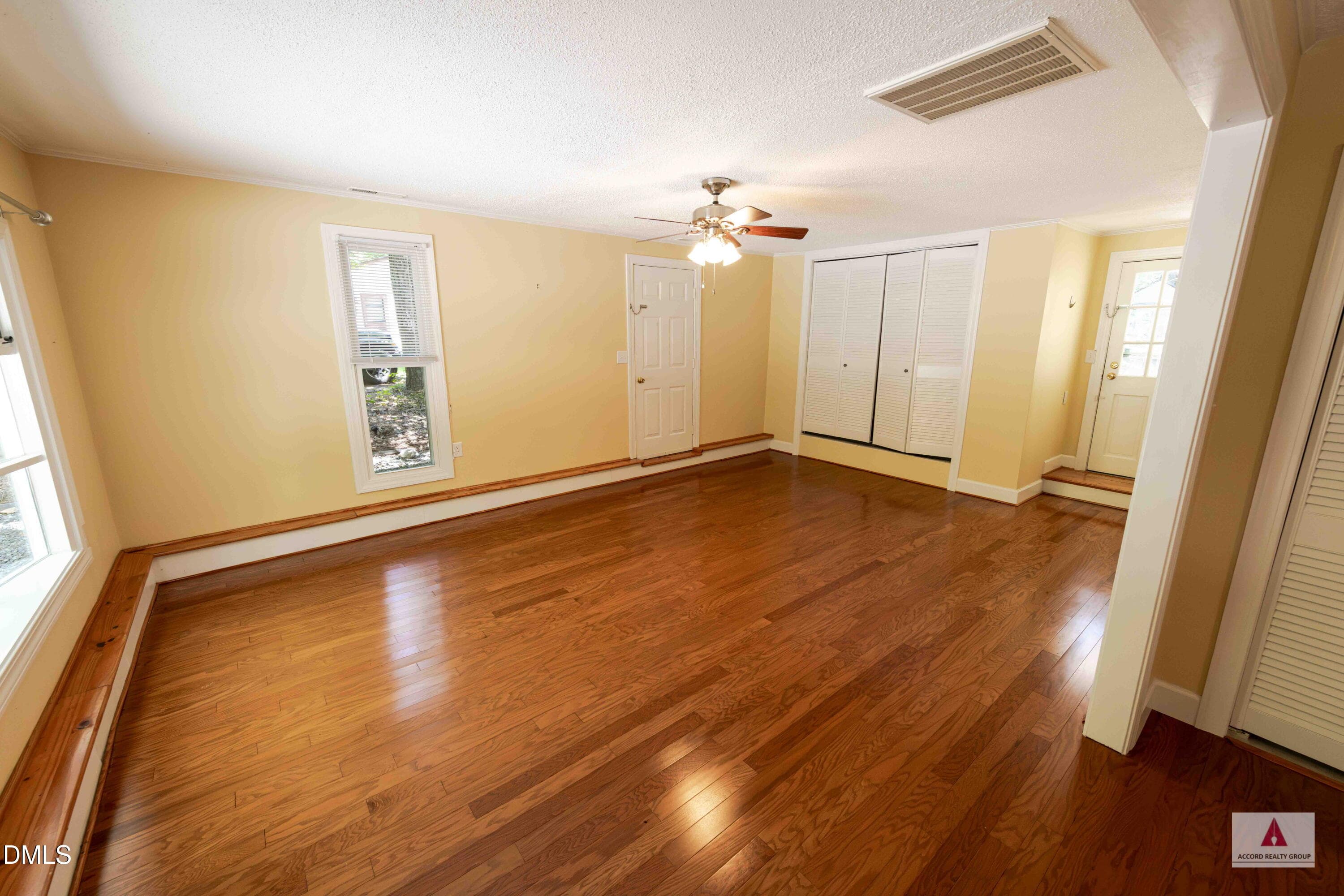 4 WW living rm - 4 Winterberry Way, Chapel Hill, NC 27516, Chapel Hill