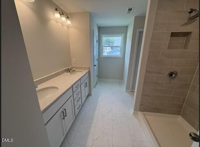 Primary Bath - 124 Railcar Way, Clayton, NC 27520