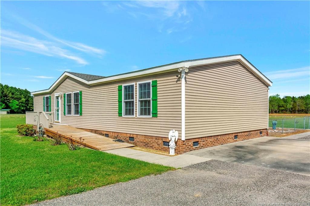 Photo 4 - 387 Bourbon Street, Lumberton, NC 28358