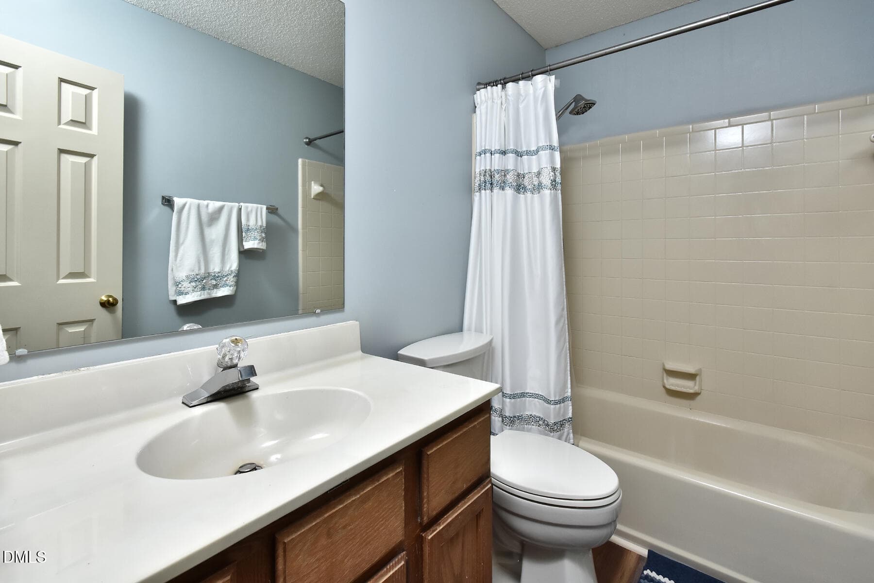 21- Hall bath - 1 Timbercreek Court, Durham, NC 27712, Durham