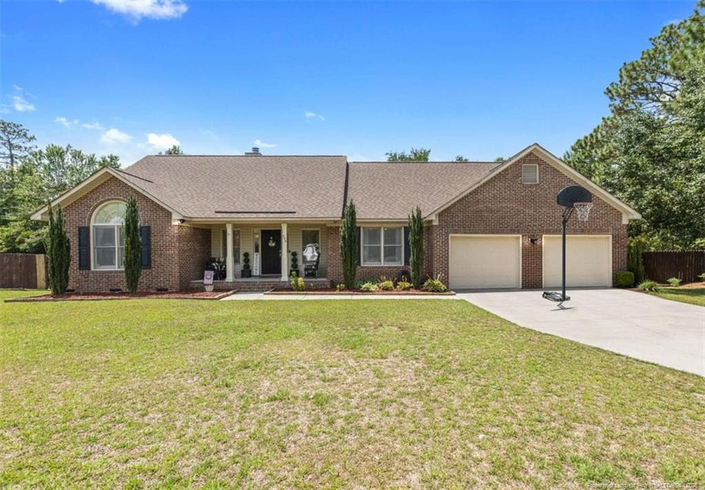 Photo 3 - 726 Foxcroft Drive, Fayetteville, NC 28311, Fayetteville