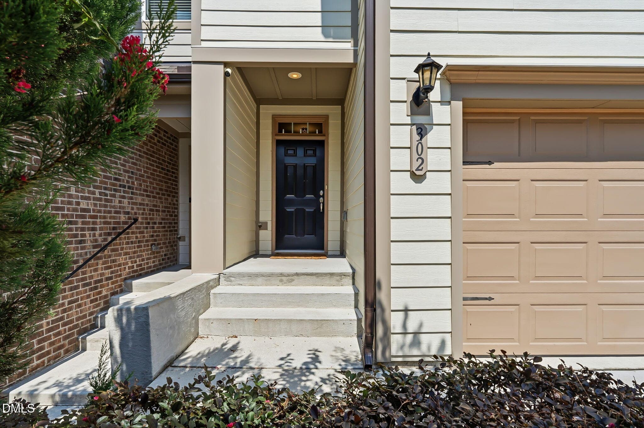 10-web-or-mls-DSC09638 - 302 Fenella Drive, Raleigh, NC 27606, Raleigh