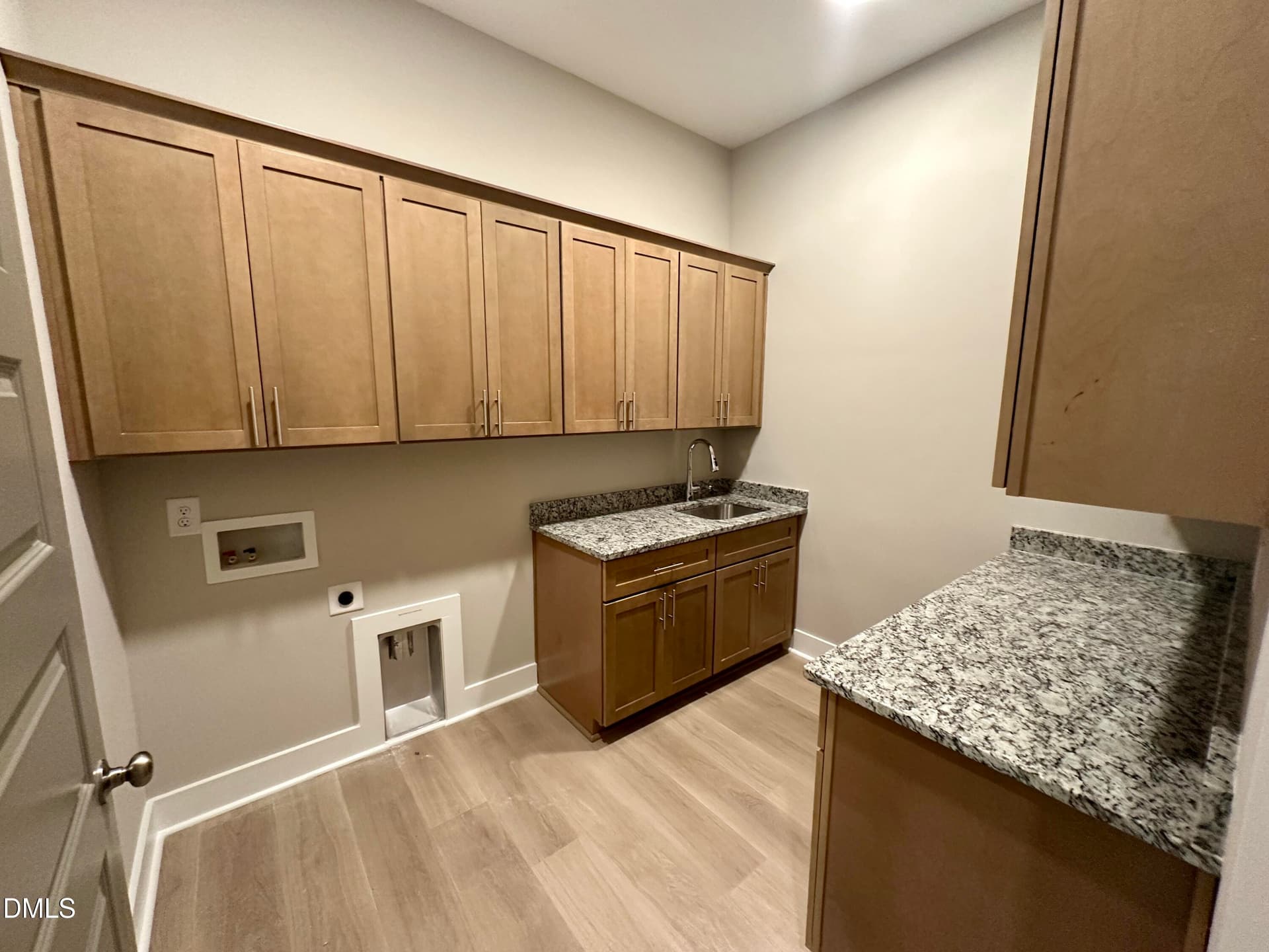 laundry room 2 - 152 S Allen Road, Wake Forest, NC 27587