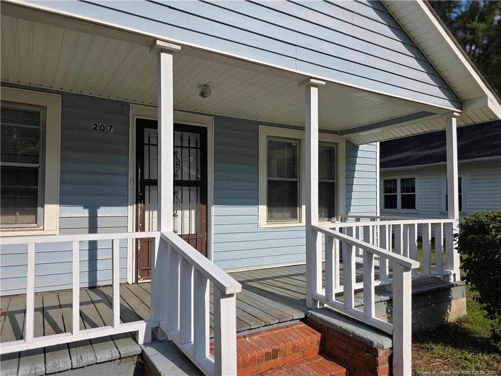 Photo 3 - 207 Triangle Place, Fayetteville, NC 28312, Fayetteville