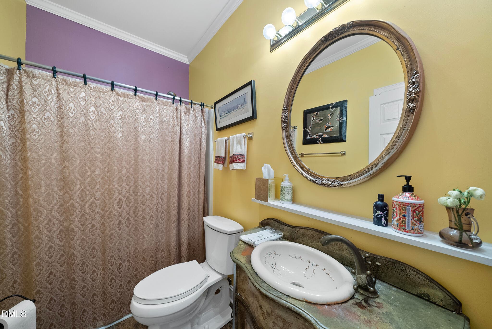 Guest bathroom - 6600 Glen Forrest Drive, Chapel Hill, NC 27517, Chapel Hill