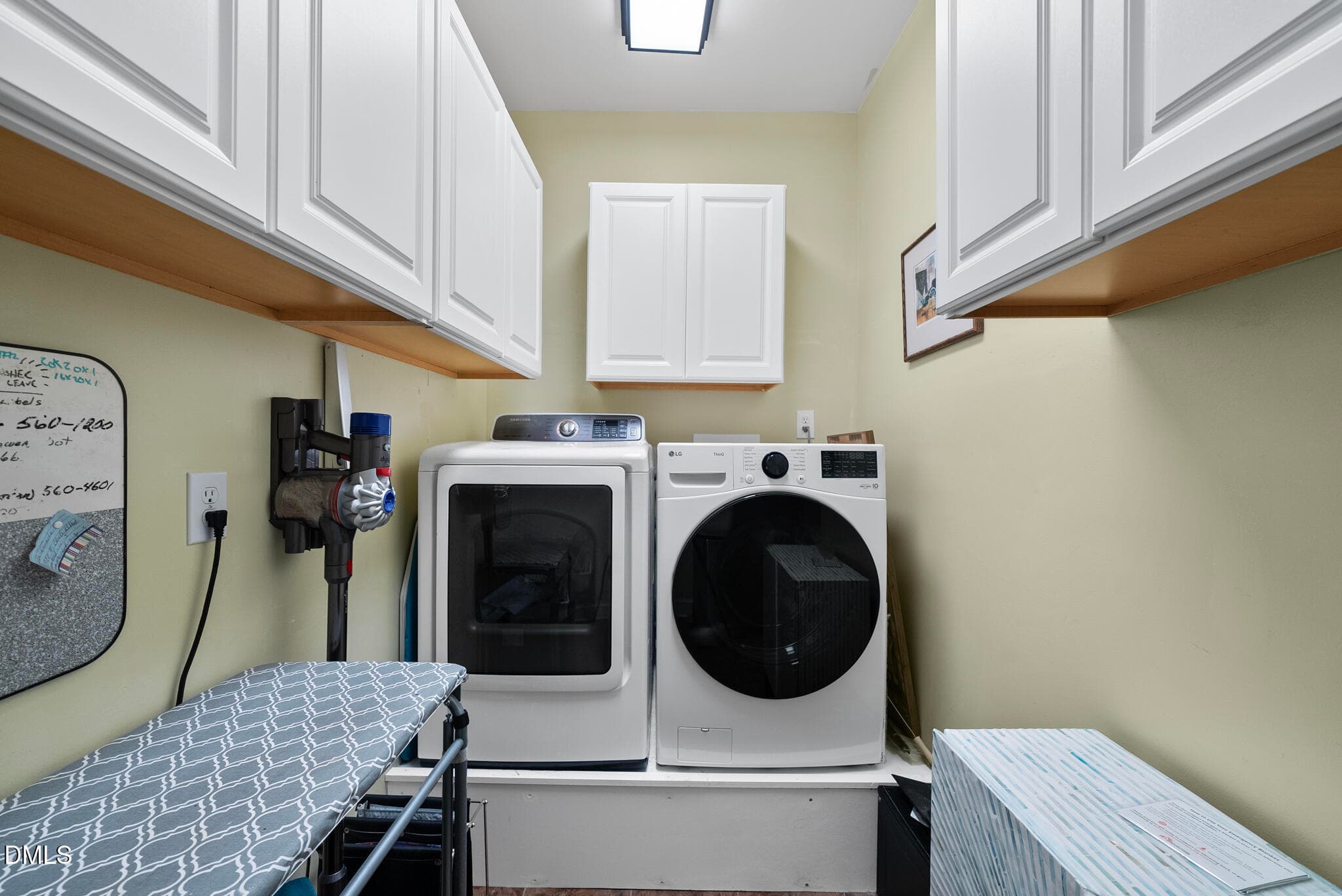 Laundry - 6600 Glen Forrest Drive, Chapel Hill, NC 27517, Chapel Hill