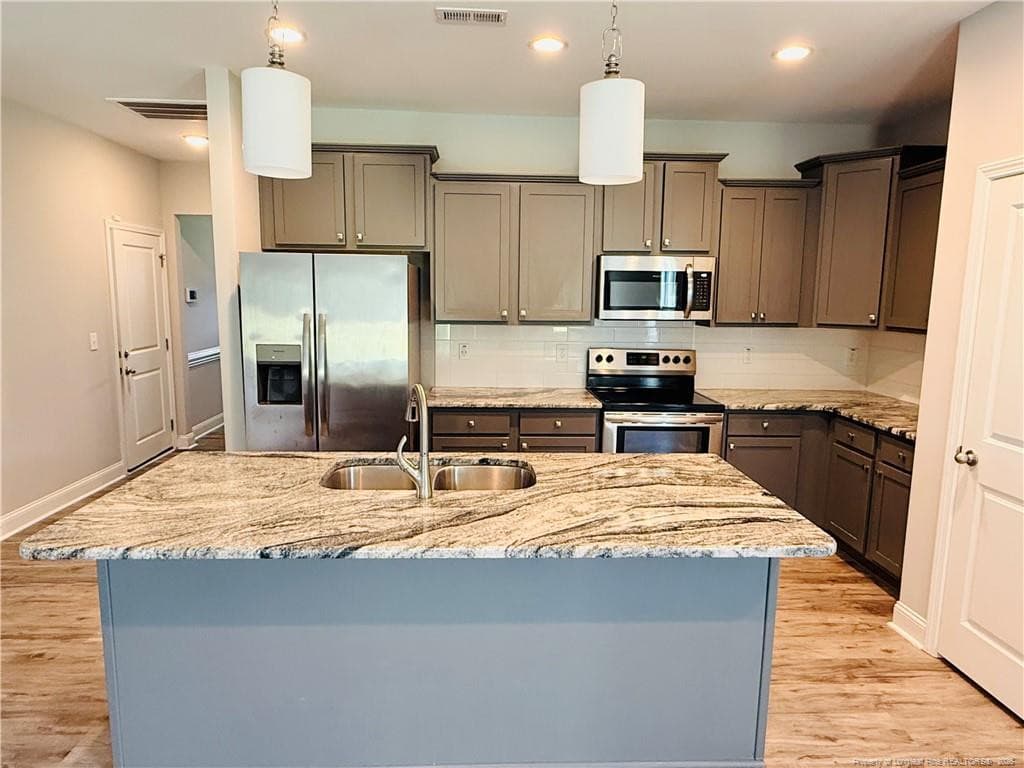 Photo 5 - 7720 Rufus Johnson Road, Fayetteville, NC 28306, Fayetteville