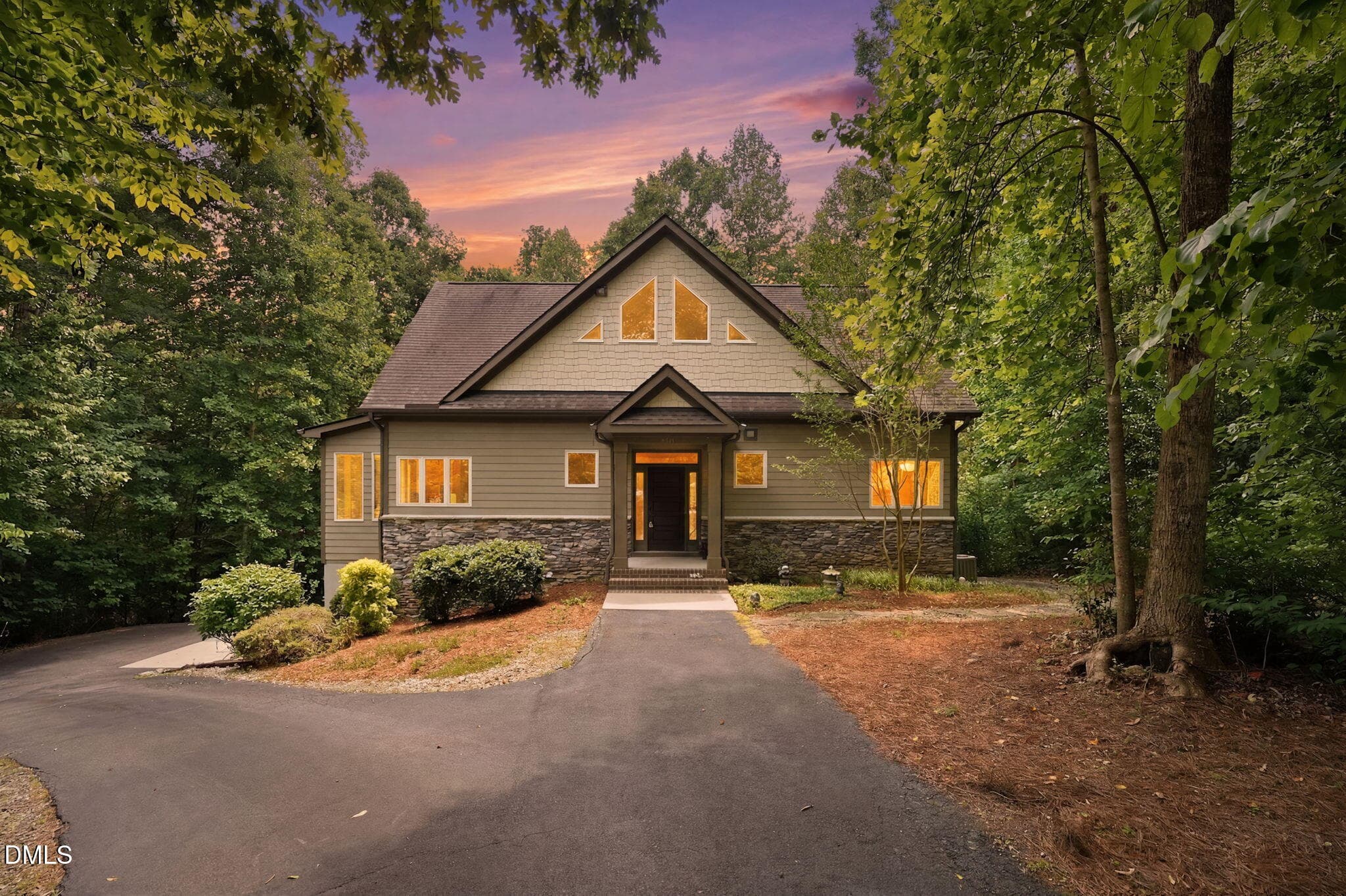 1-web-or-mls-DSC05547_twilight_88b77ae5 - 1001 Reaves Drive, Chapel Hill, NC 27516, Chapel Hill