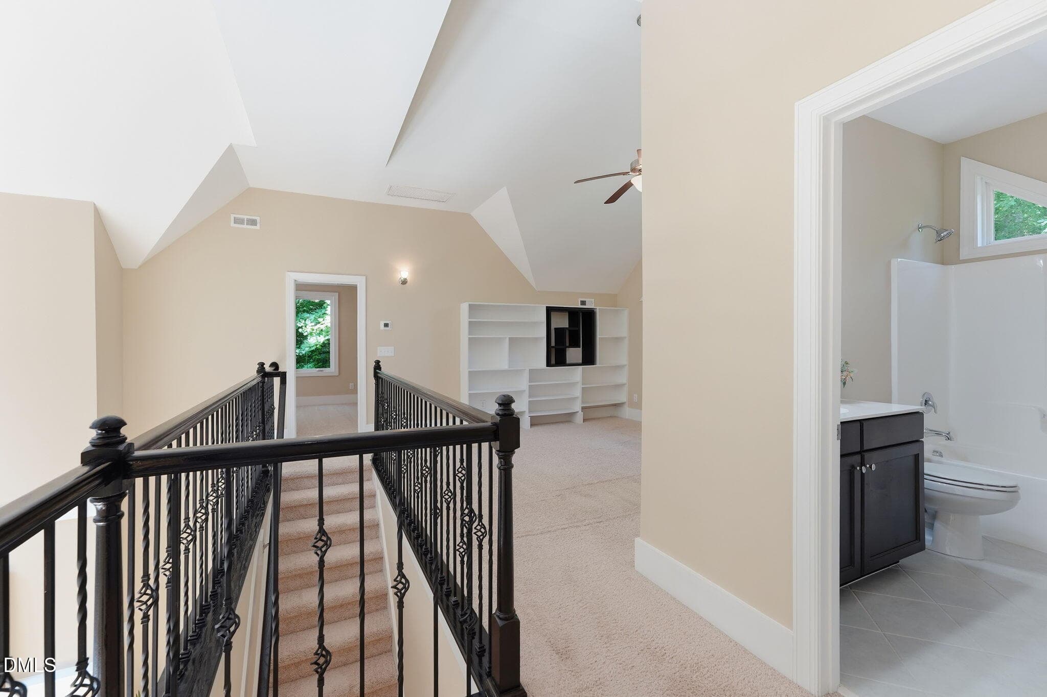 42-web-or-mls-DSC05484 - 1001 Reaves Drive, Chapel Hill, NC 27516, Chapel Hill