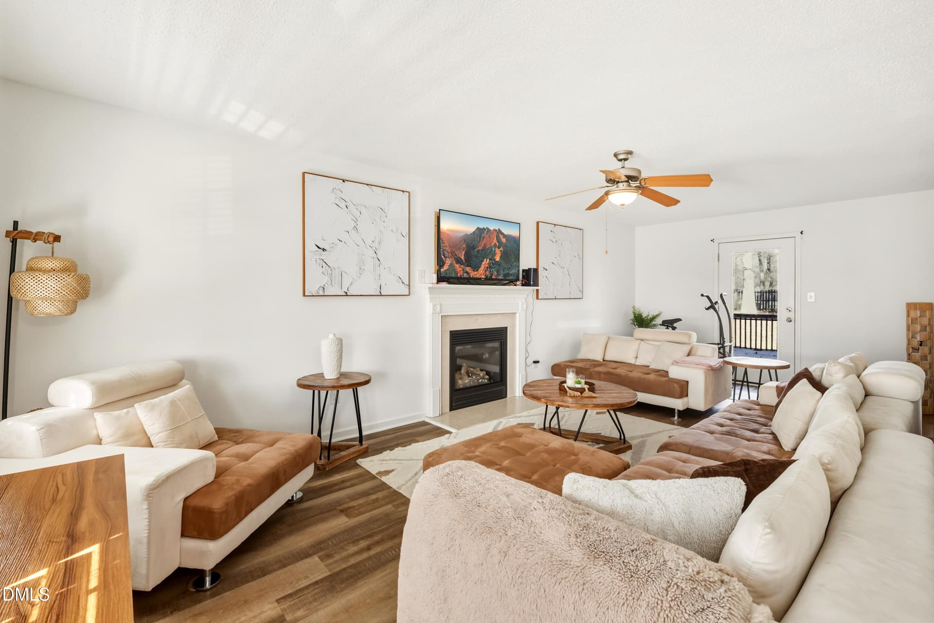Living Room - 423 Kinsman Court, Fuquay Varina, NC 27526