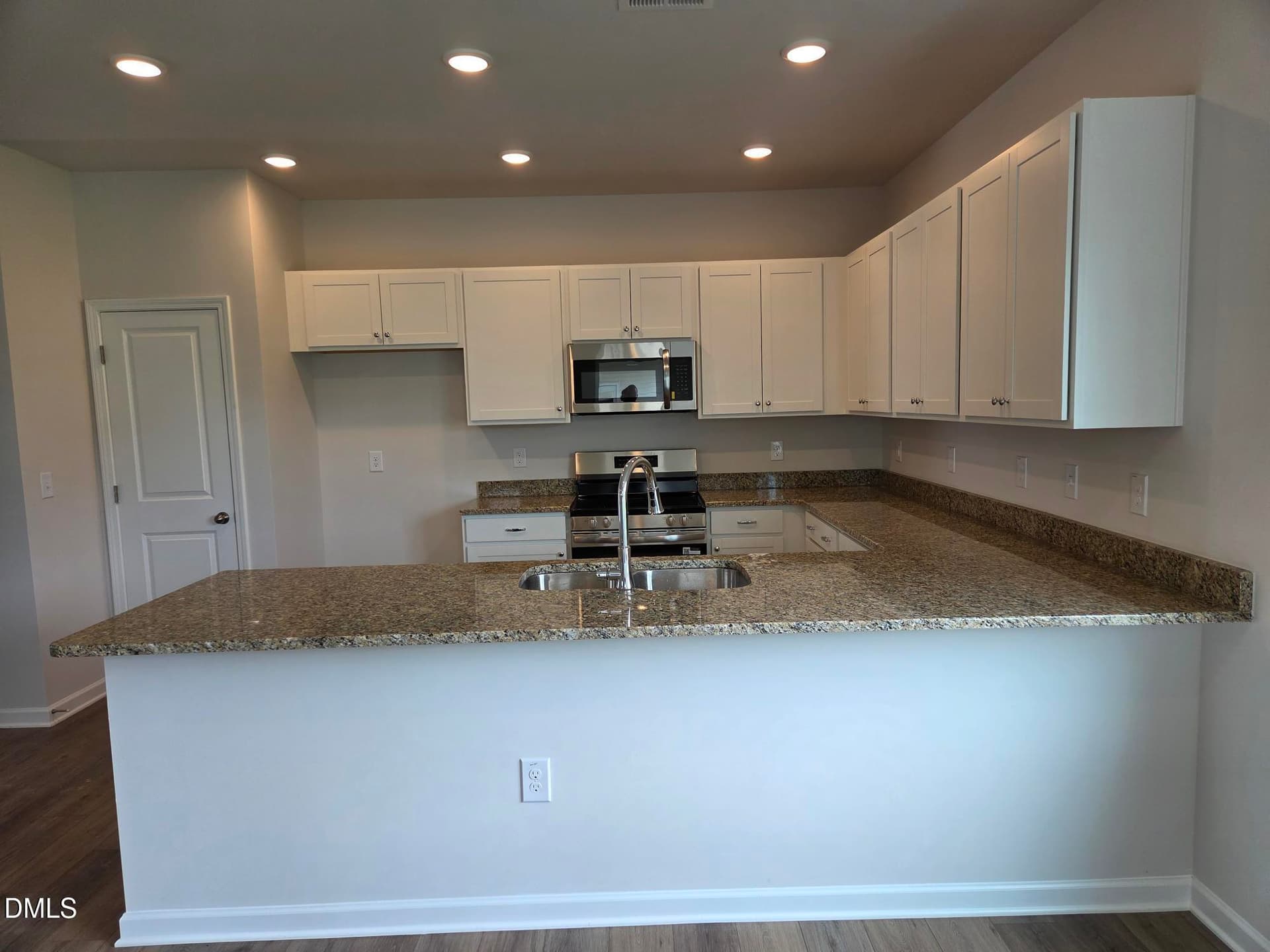 Granite Counters - 136 Oyster Tabby Drive, Lillington, NC 27546