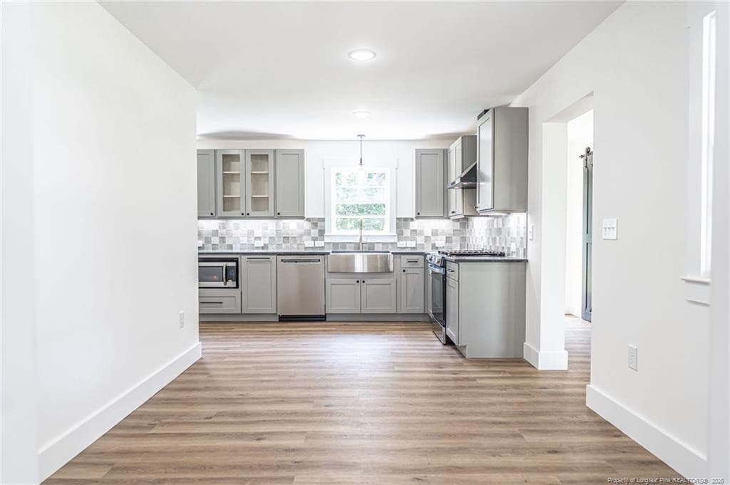 Photo 6 - 1710 N Poplar Street, Aberdeen, NC 28315
