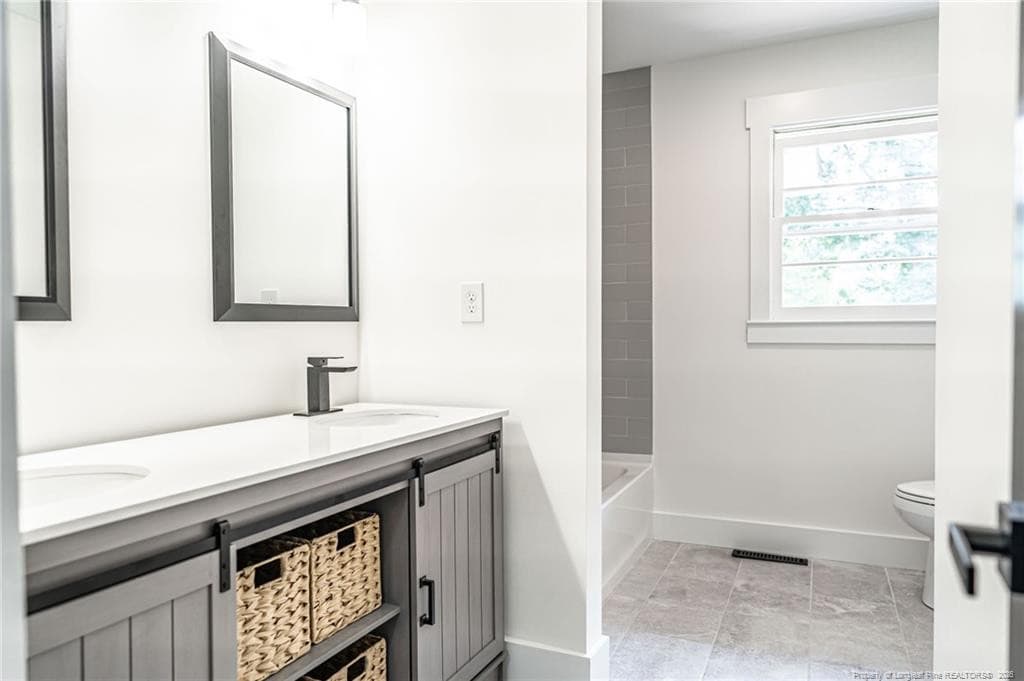 Photo 16 - 1710 N Poplar Street, Aberdeen, NC 28315