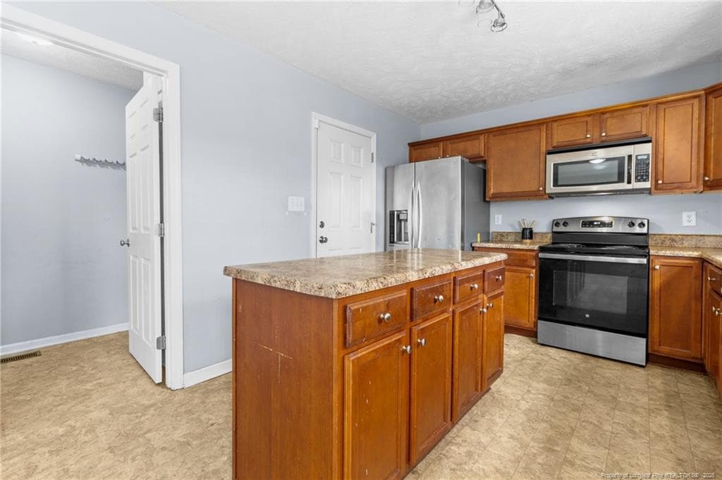Photo 12 - 9008 Grouse Run Lane, Fayetteville, NC 28314, Fayetteville