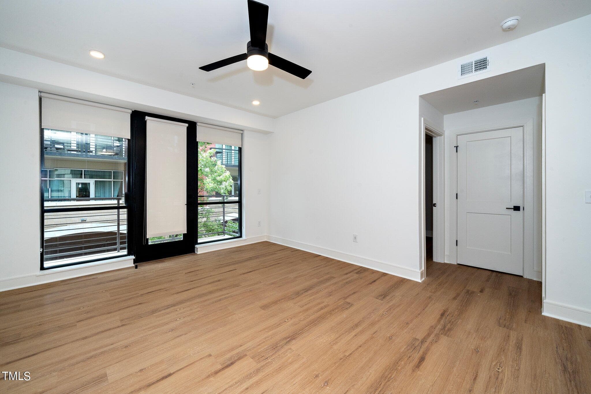 14-web-or-mls-615 W Peace St 306 (9 of 2 - 615 W Peace Street 306, Raleigh, NC 27605, Raleigh