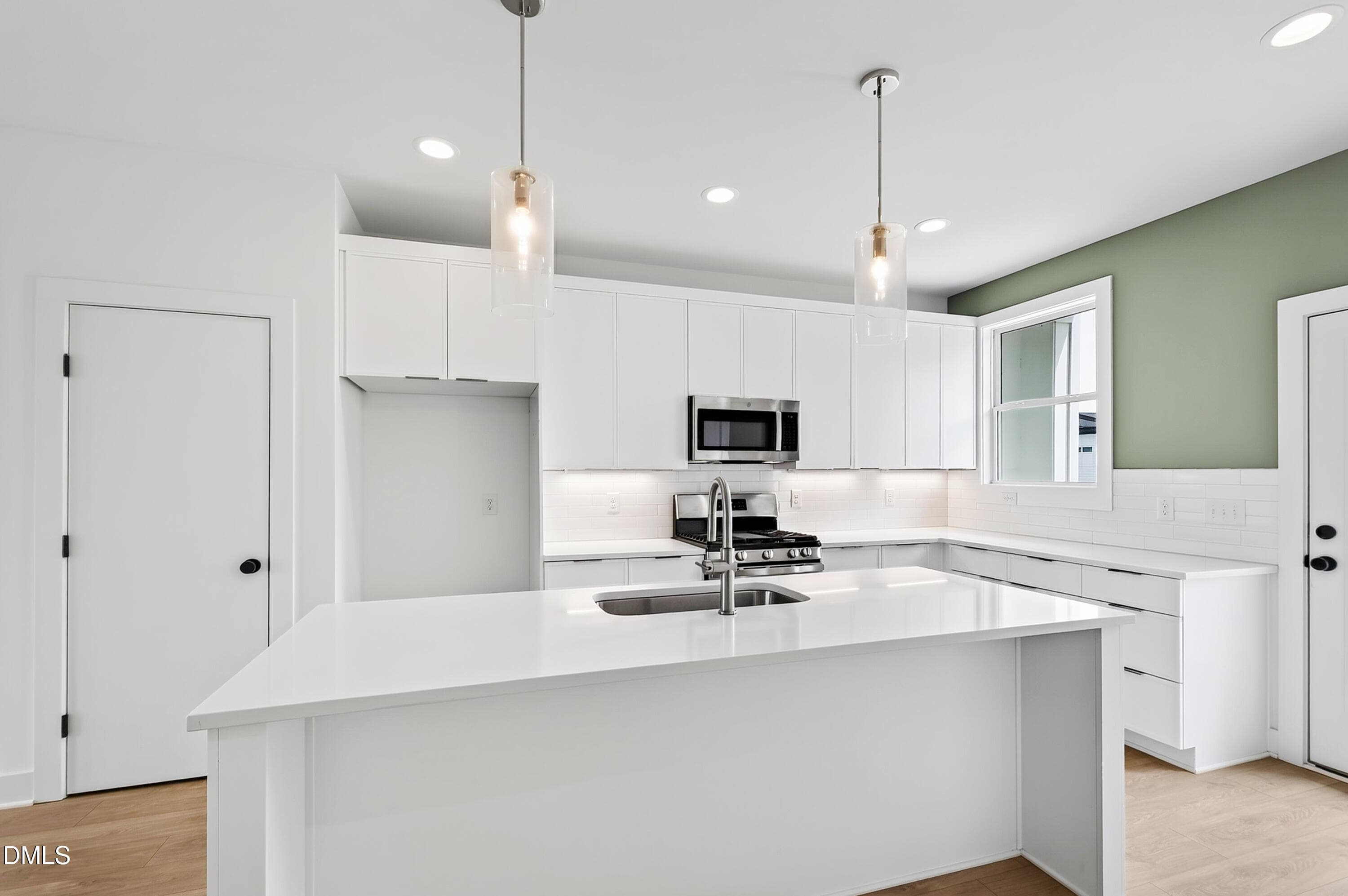 Garner (10) - 1317 Garner Road 102, Raleigh, NC 27610, Raleigh