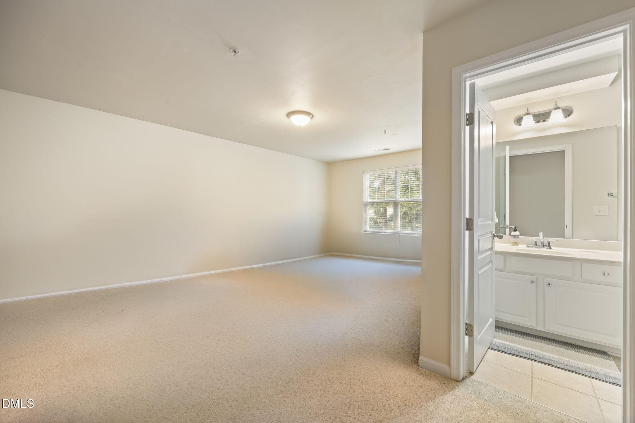 11-web-or-mls-484A8694PS - 5916 Longeria Court, Raleigh, NC 27612, Raleigh