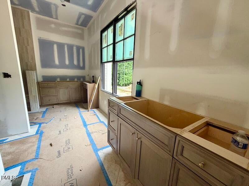 Owners Bath - 2123 Dunhill Drive, Raleigh, NC 27608, Raleigh