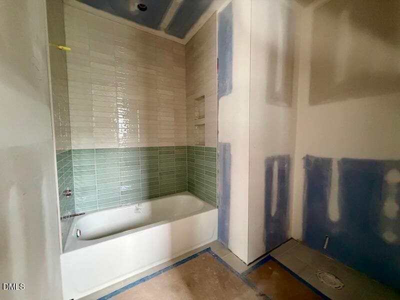 Full Bath - 2123 Dunhill Drive, Raleigh, NC 27608, Raleigh
