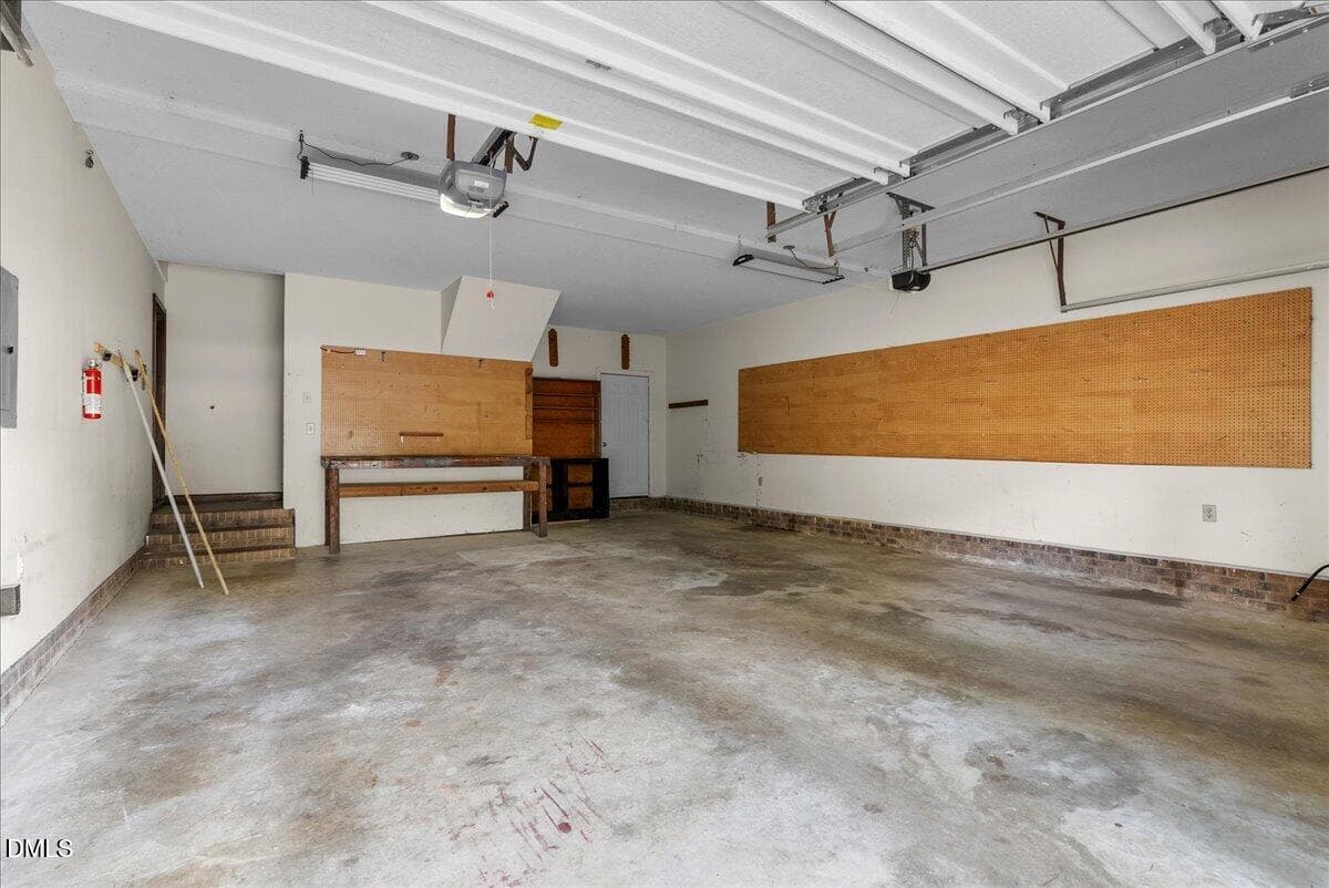 Garage - 204 Raindrop Court, Raleigh, NC 27615, Raleigh