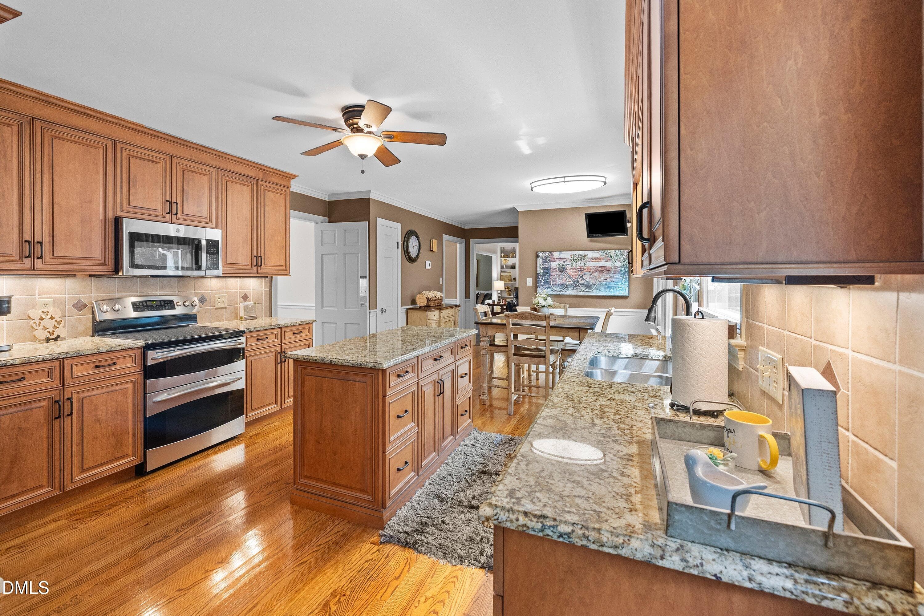 22-911 Emory Ln_1947 - 911 Emory Lane, Raleigh, NC 27609, Raleigh