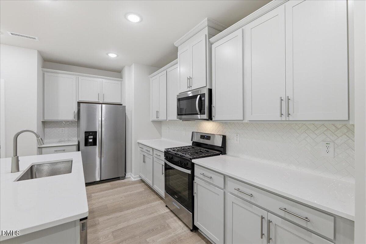 12-8Y3A9459 - 1430 Hatteras Road, Durham, NC 27704, Durham