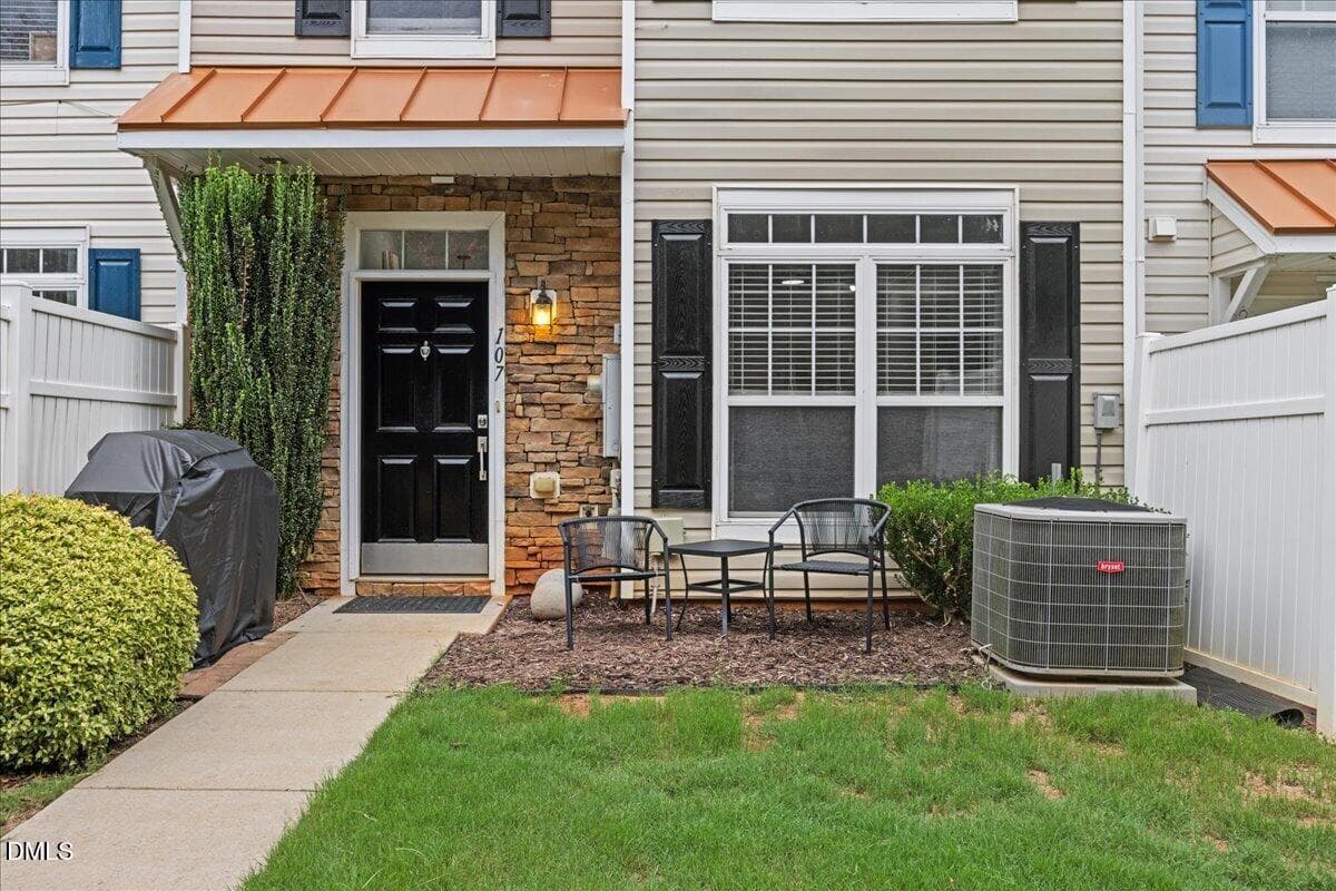 06-2A1A3649 - 2220 Raven Road 107, Raleigh, NC 27614, Raleigh