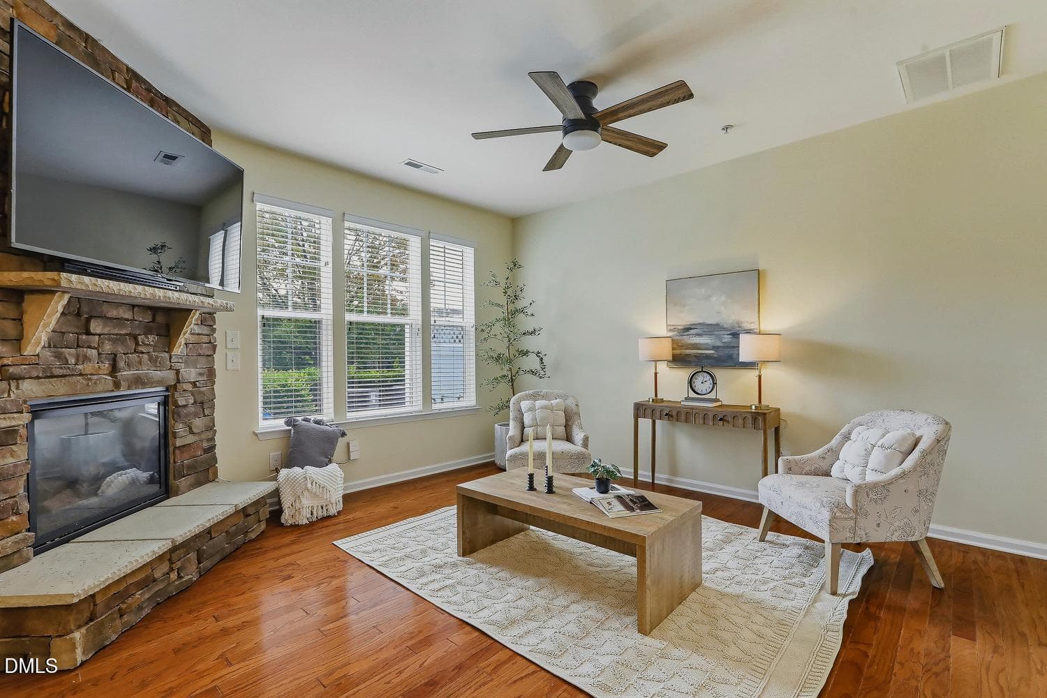 016-045-Family Room-1500x1000 - 9137 Wooden Road, Raleigh, NC 27617, Raleigh