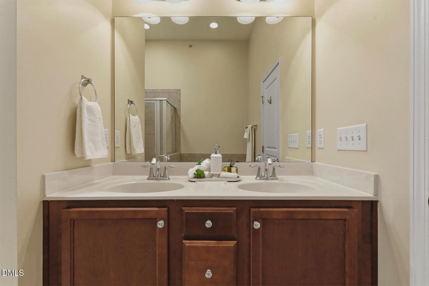 031-001-Primary Bathroom-1500x1000 - 9137 Wooden Road, Raleigh, NC 27617, Raleigh