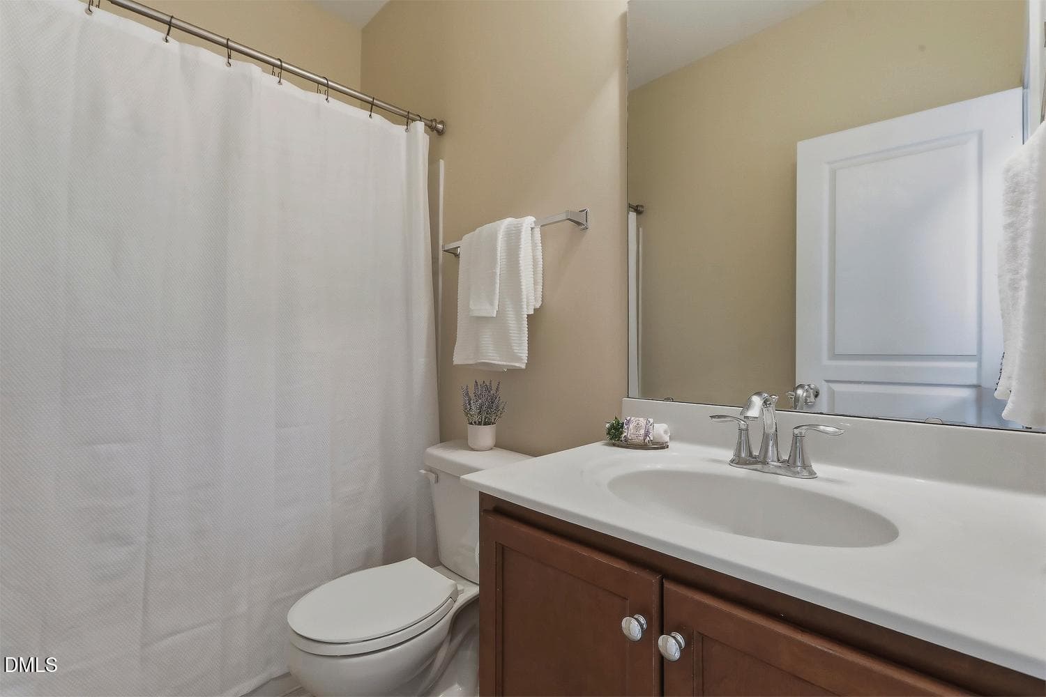 037-032-Bathroom 2-1500x1000 - 9137 Wooden Road, Raleigh, NC 27617, Raleigh