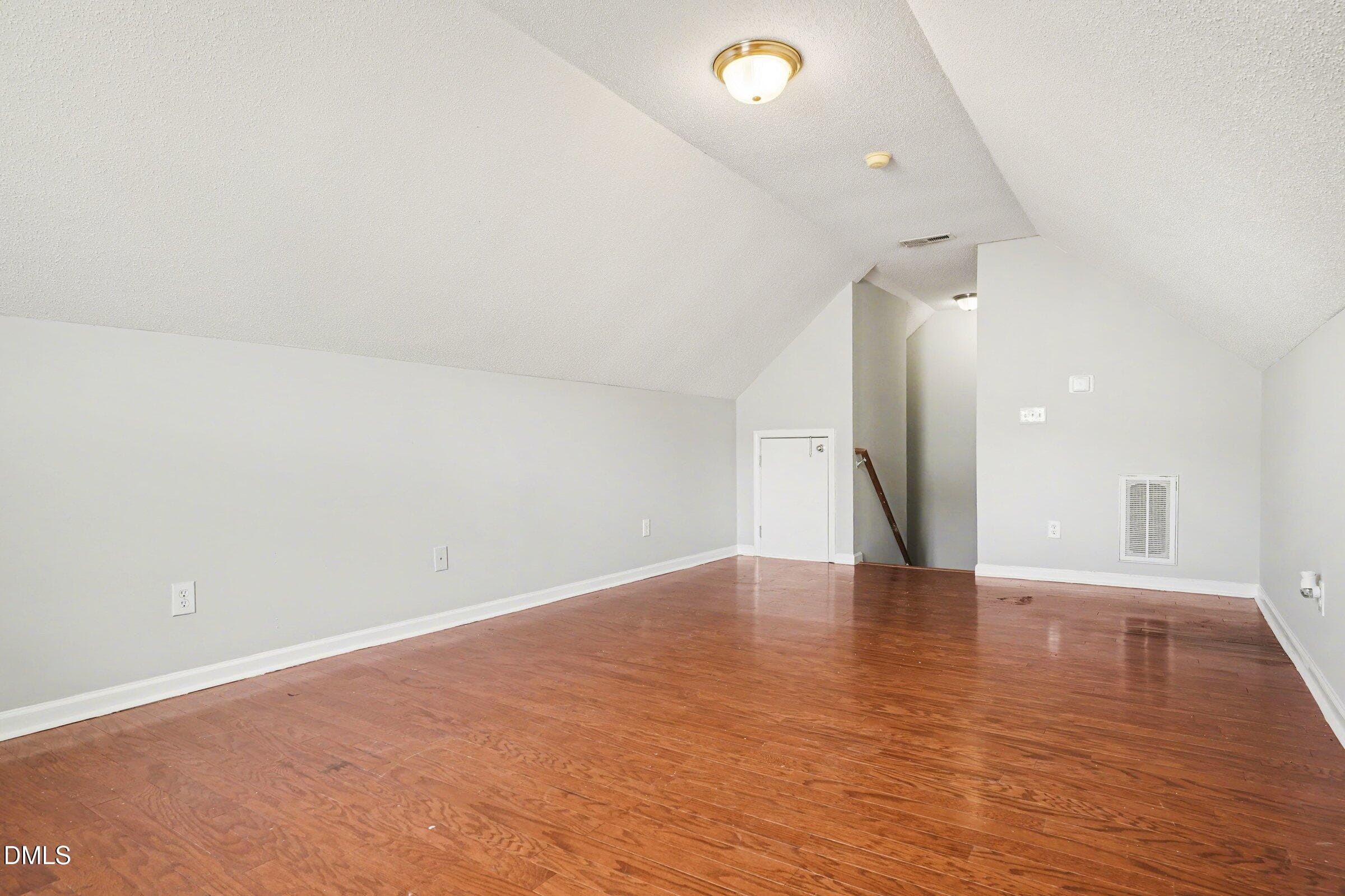 009_file_6866 - 5017 Casland Drive, Raleigh, NC 27604, Raleigh
