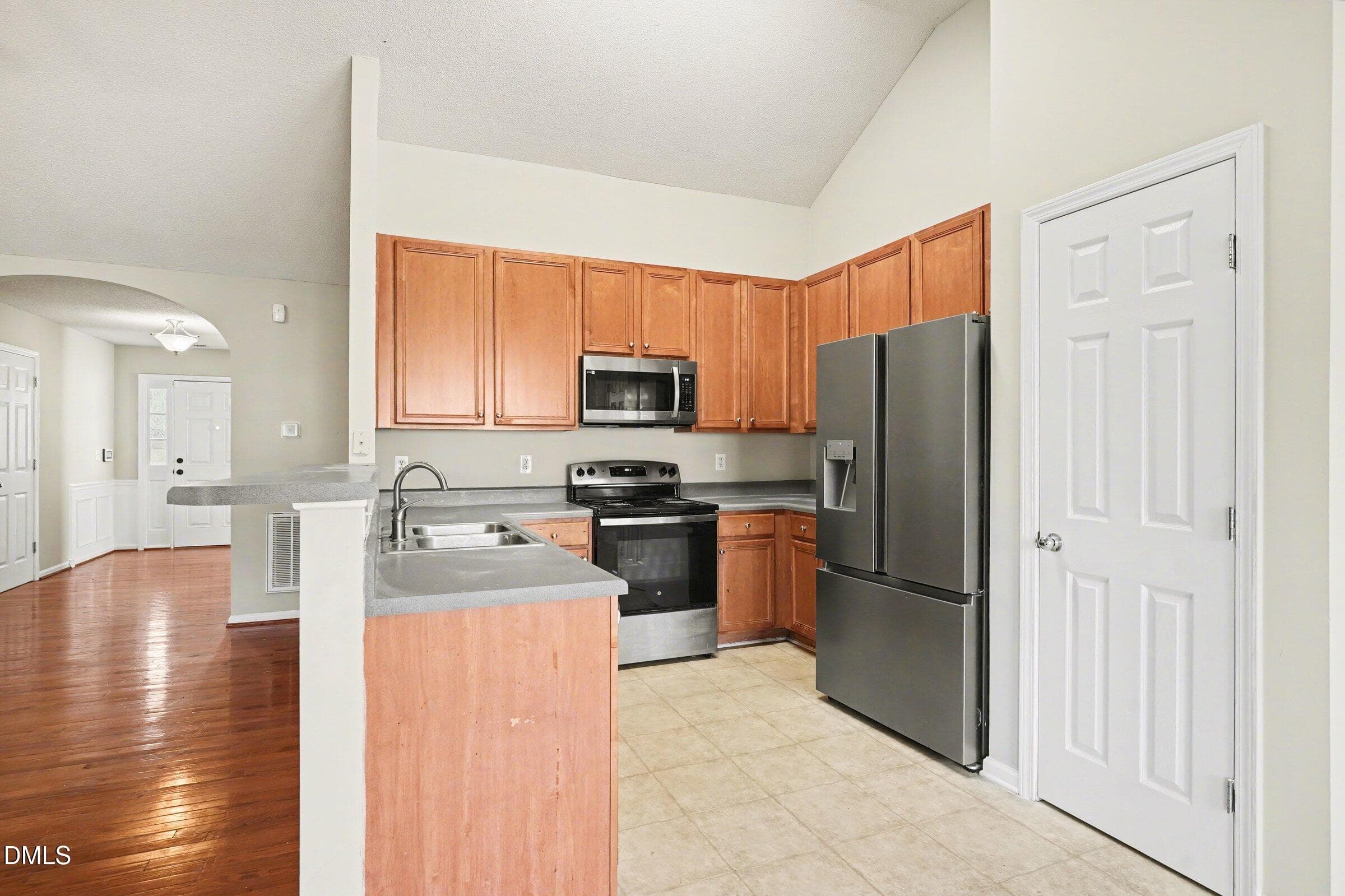 032_file_8156 - 5017 Casland Drive, Raleigh, NC 27604, Raleigh