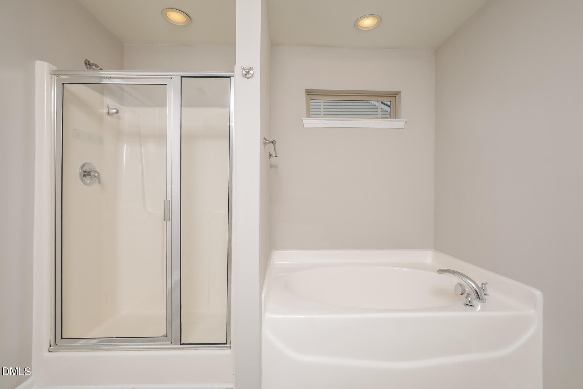 014-photo-main-bathroom-15550915 - 1604 Flowering Peach Trail, Raleigh, NC 27610, Raleigh
