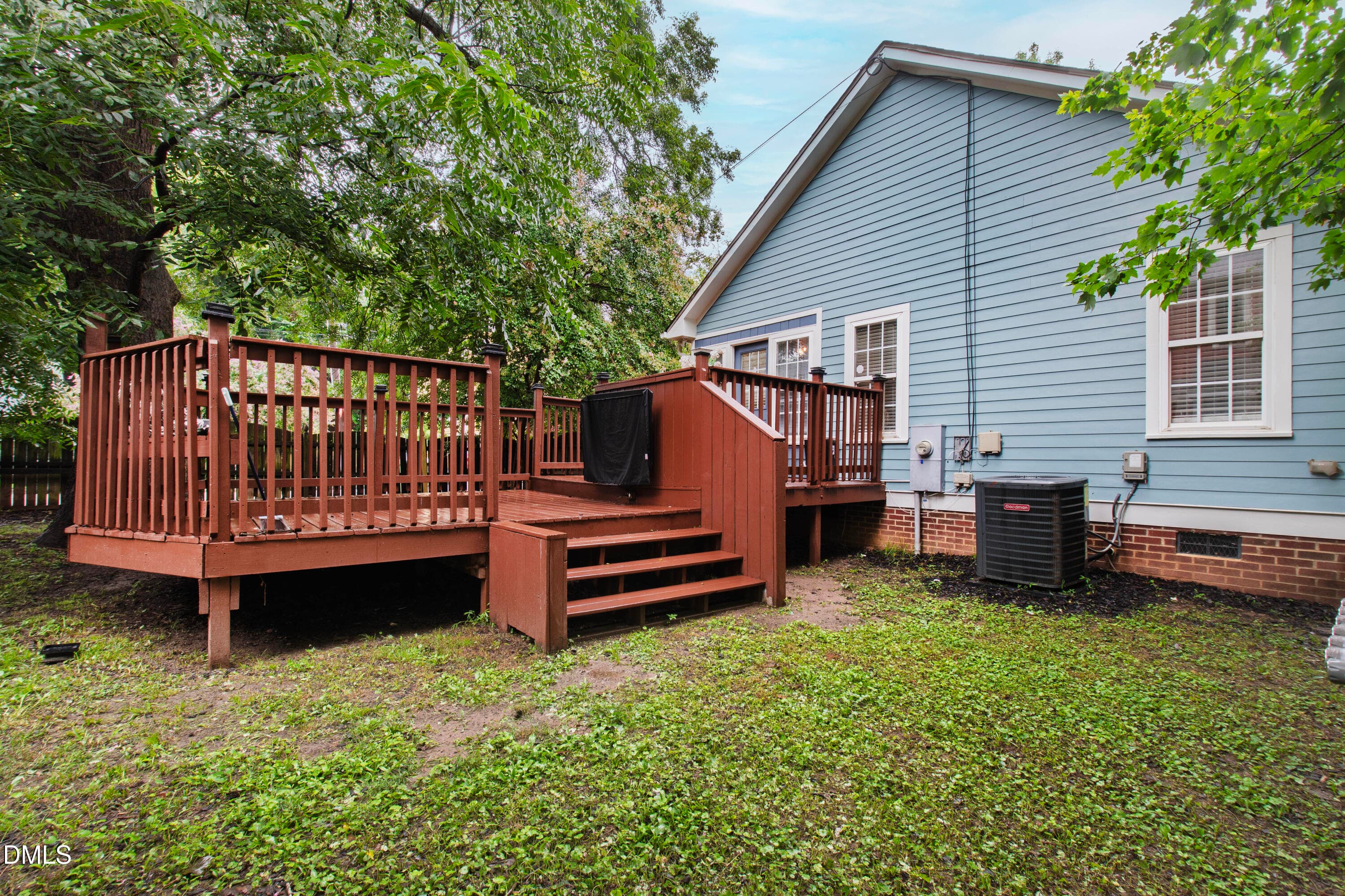 Jones (35) - 702 E Jones Street, Raleigh, NC 27601, Raleigh