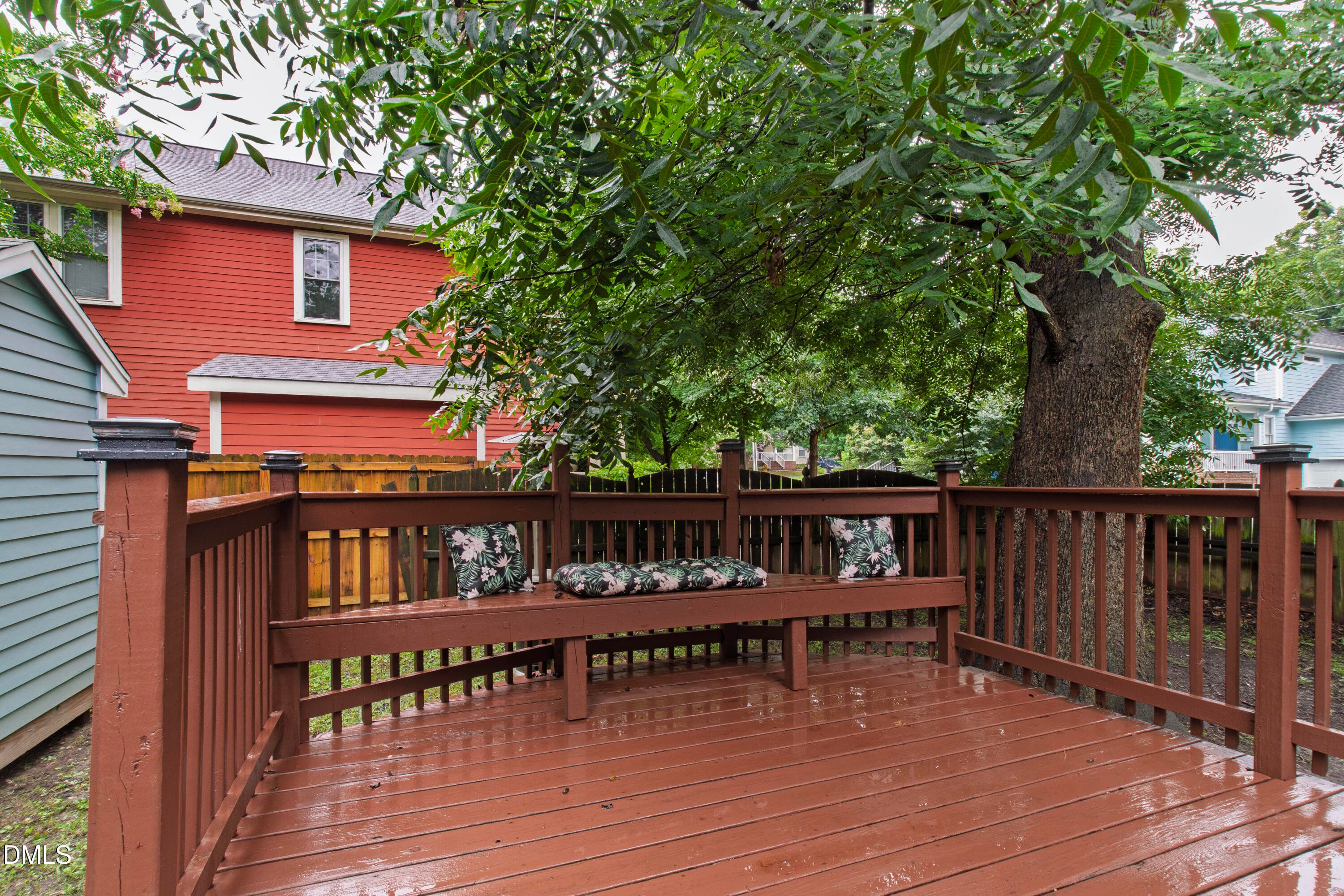 Jones (33) - 702 E Jones Street, Raleigh, NC 27601, Raleigh