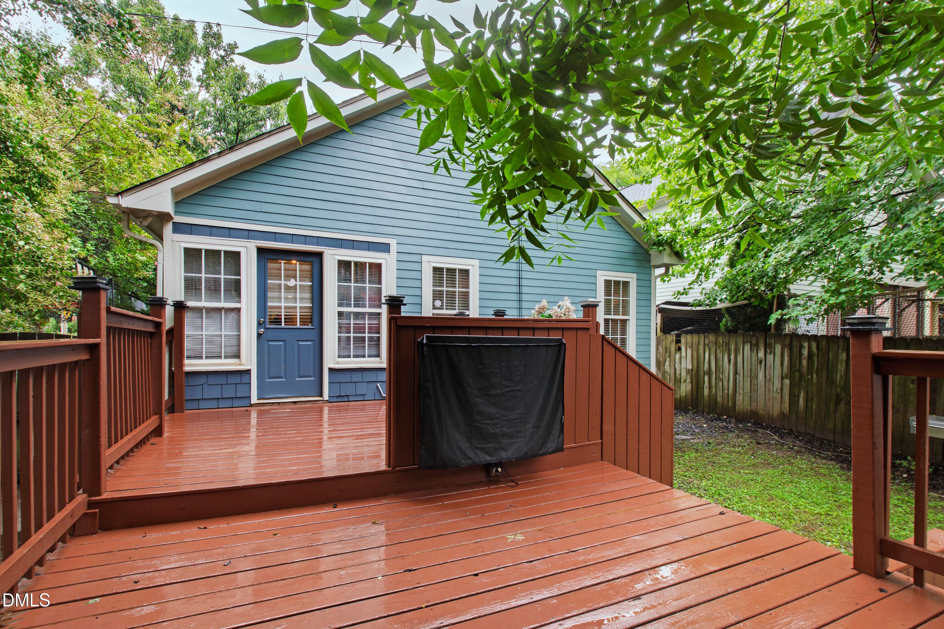 Jones (32) - 702 E Jones Street, Raleigh, NC 27601, Raleigh