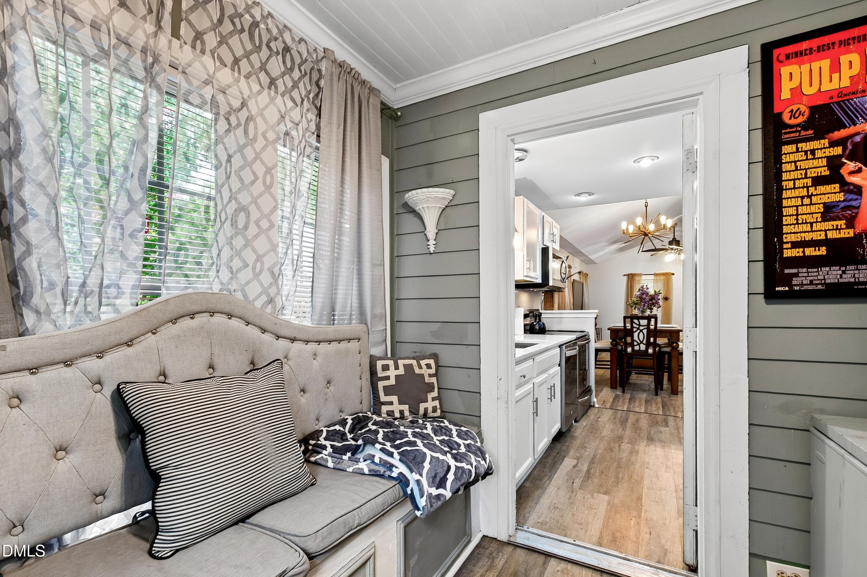 Jones (18) - 702 E Jones Street, Raleigh, NC 27601, Raleigh