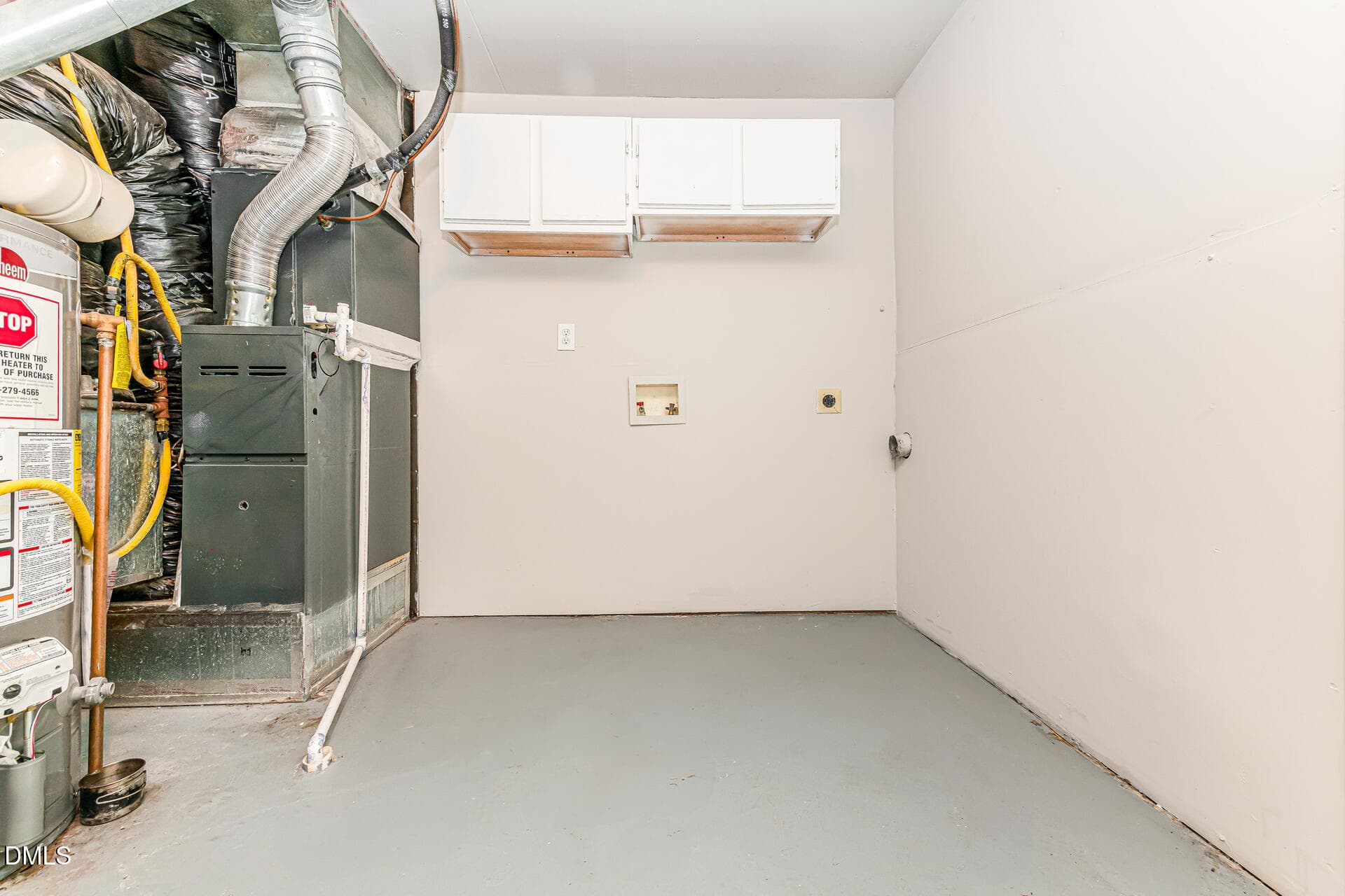 007-photo-laundry-room-15553258 - 2920 Basswood Drive, Raleigh, NC 27610, Raleigh