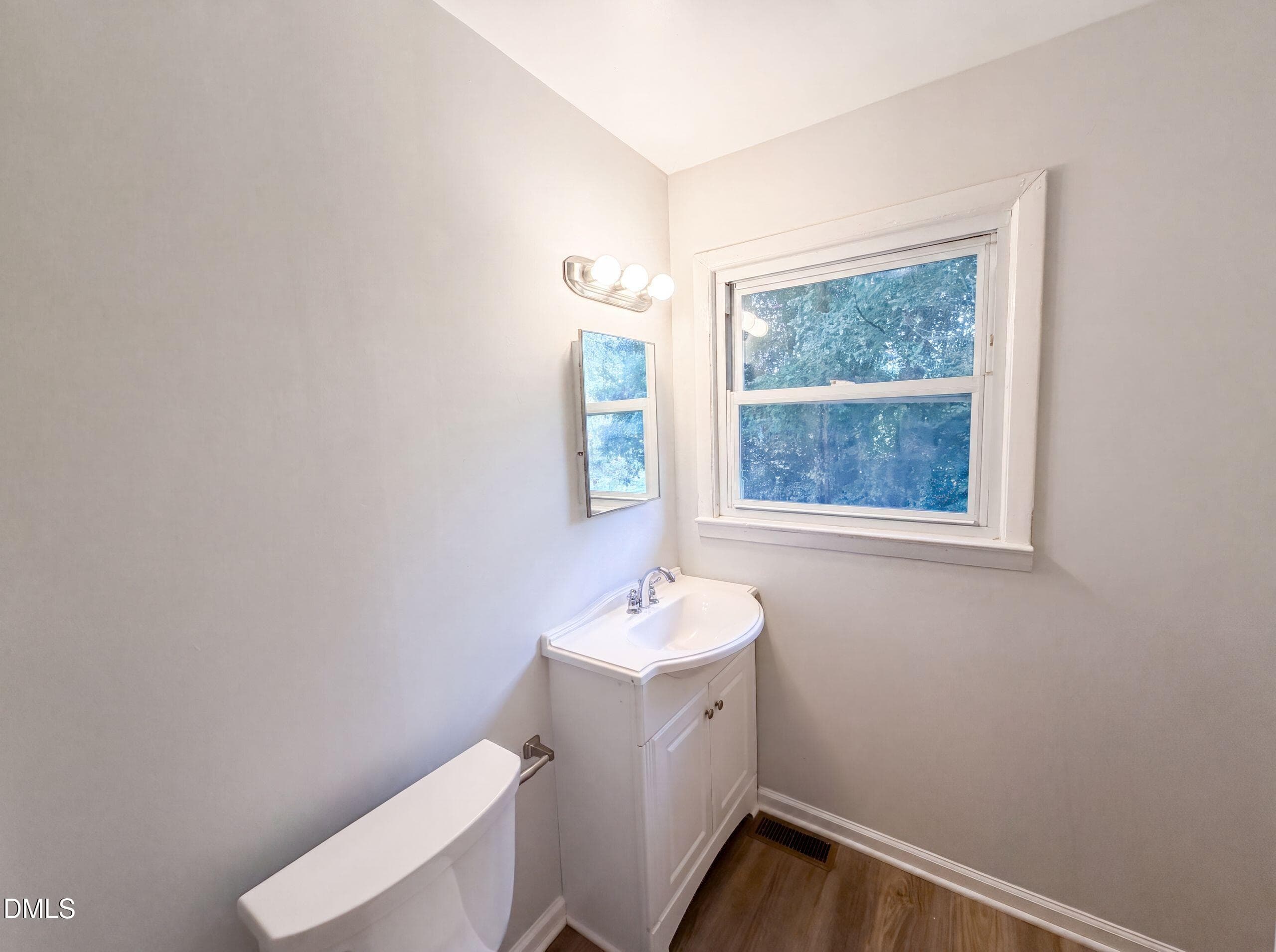 listing_12 - 407 Lamesa Drive, Raleigh, NC 27603