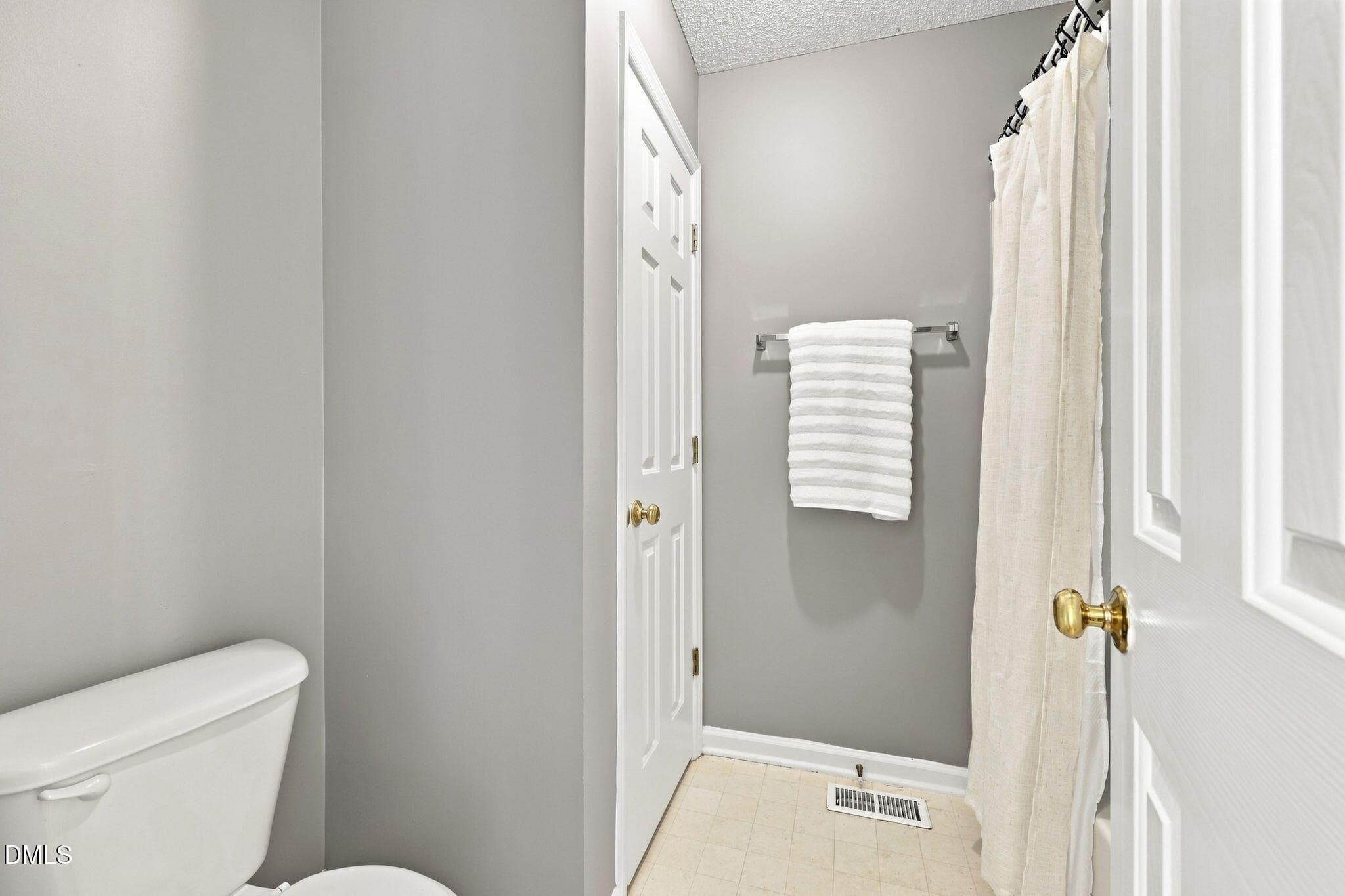 46-web-or-mls-IMG_7247_edit - 1312 Greenbranch Lane, Raleigh, NC 27603, Raleigh