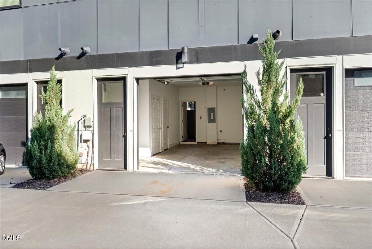 28-bEXT_008 - 712 E Edenton Street 102, Raleigh, NC 27601, Raleigh