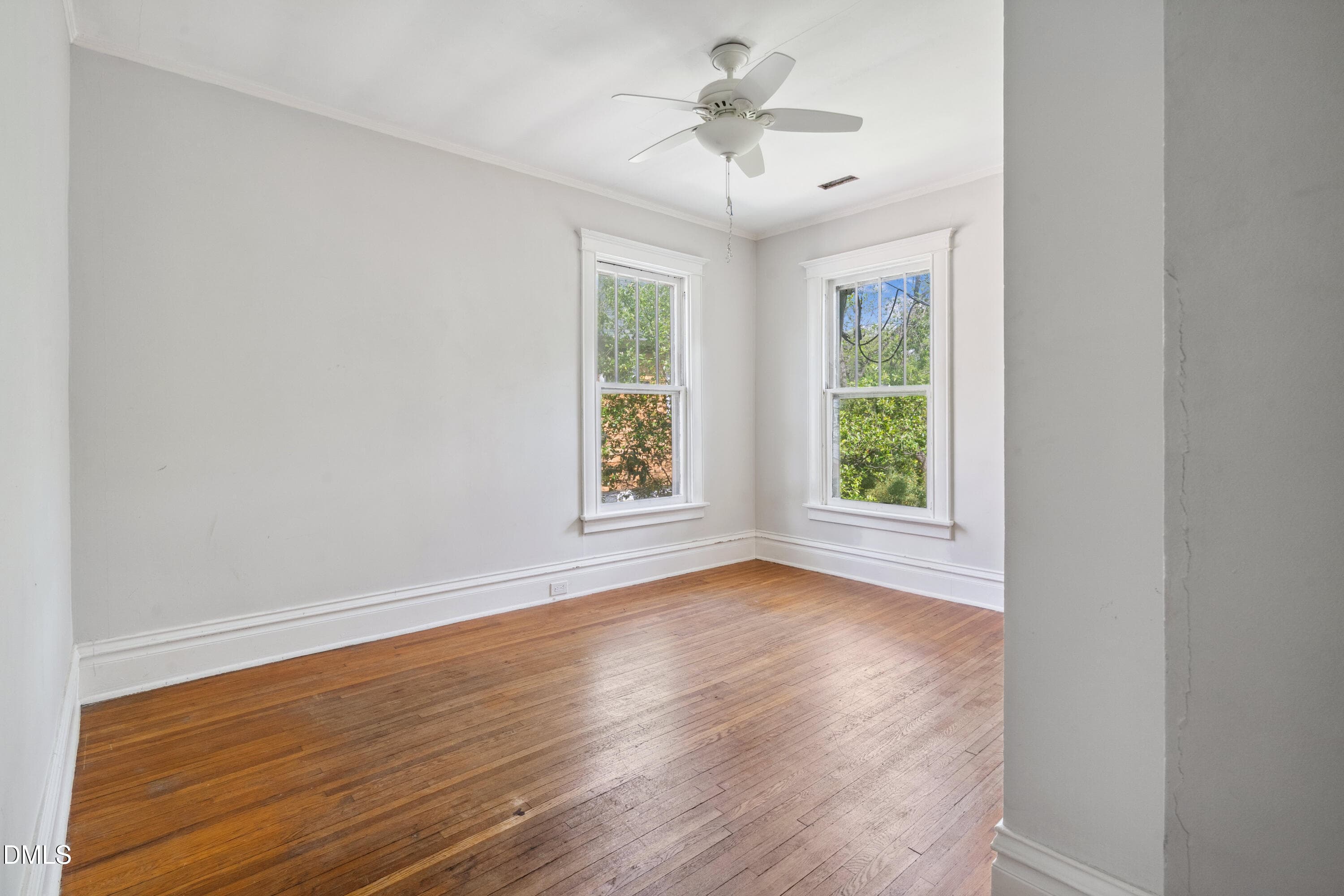 20251124140313421335000000-o - 116 Hawthorne Road, Raleigh, NC 27605, Raleigh
